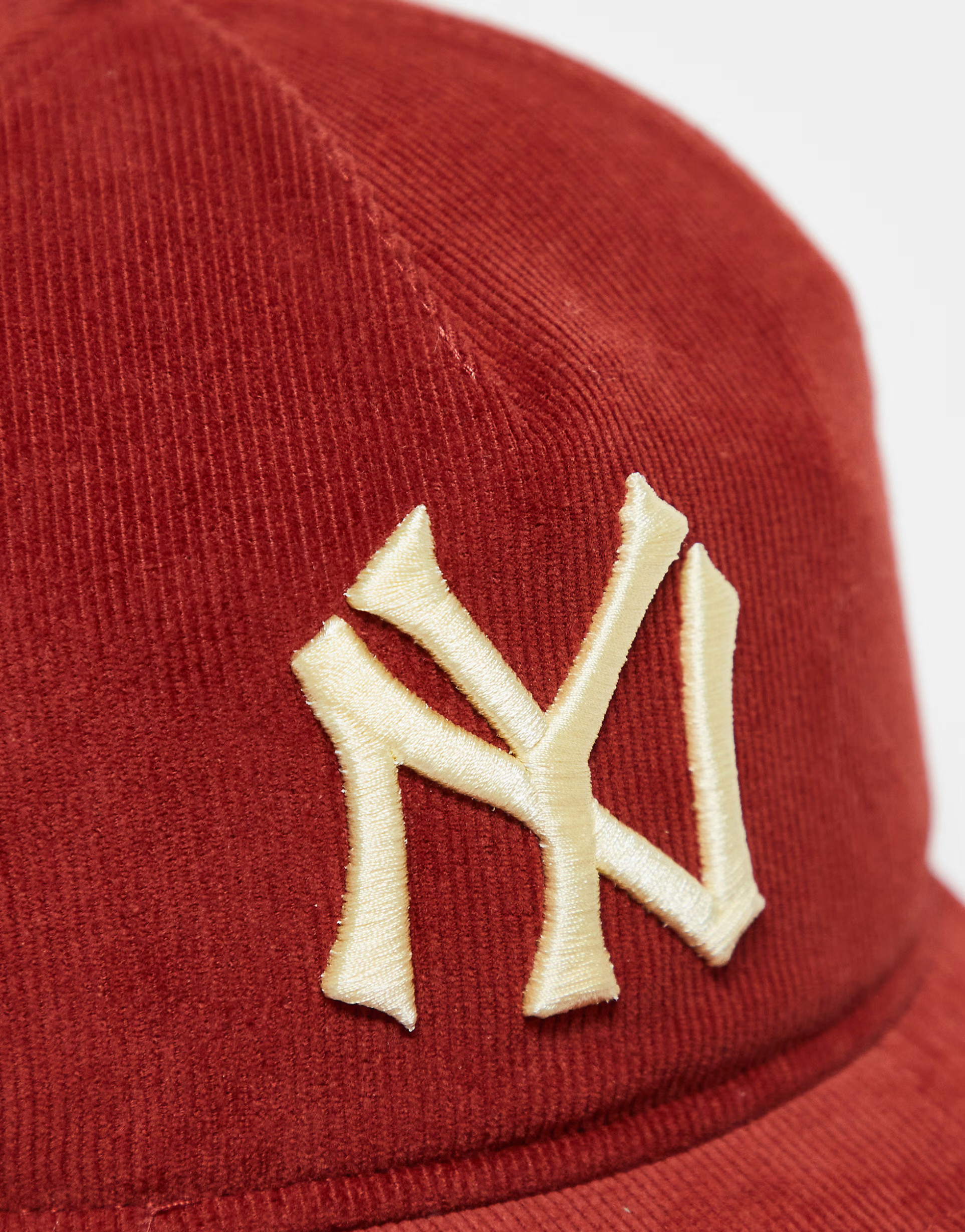 New Era NY Yankees Golfer corduroy cap in burgundy | ASOS (Global)