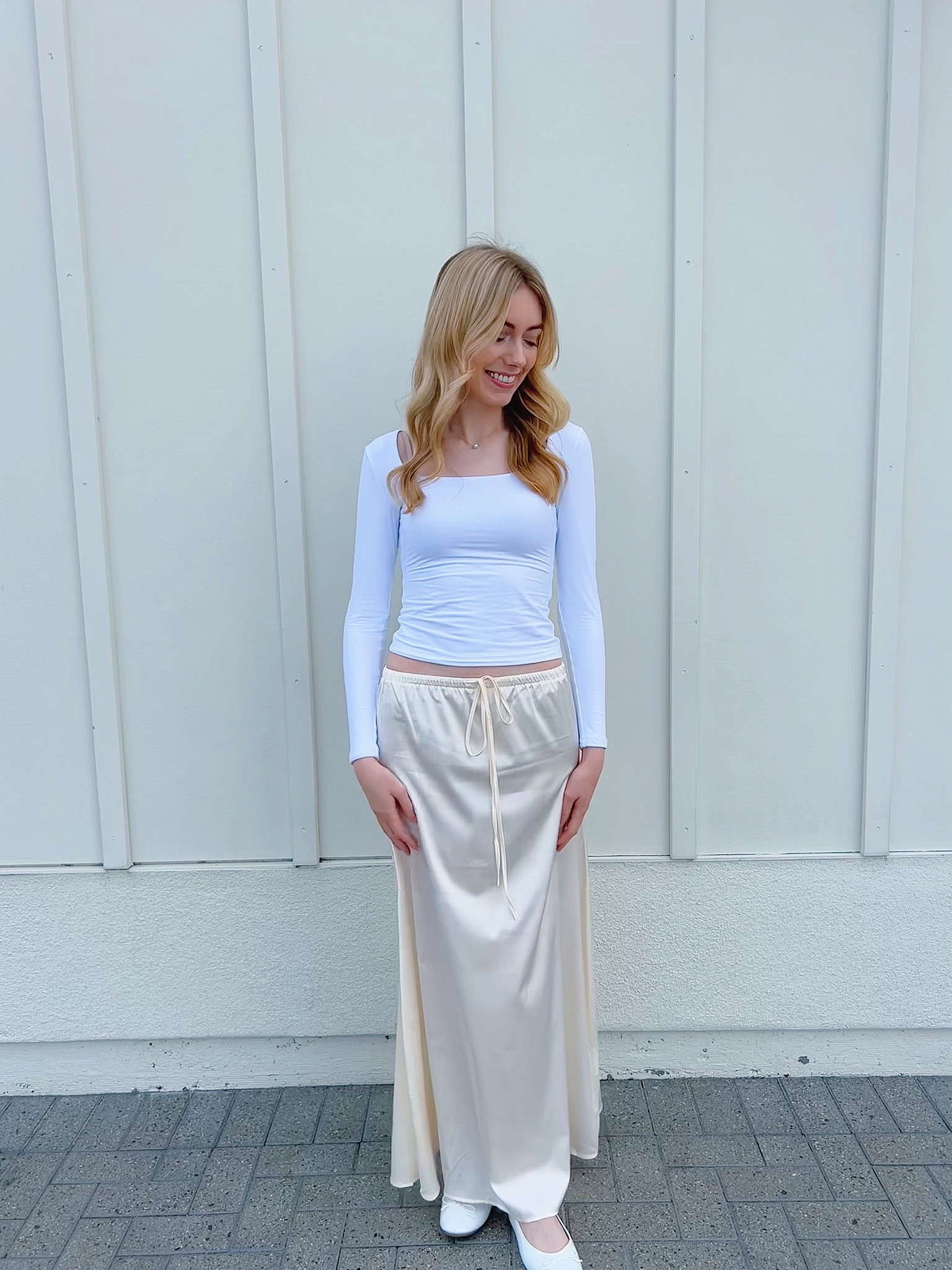 Love this spring outfit. Perfect for spring weather. A super cute minimalist outfit!
Top - XS (Could have done a size up)
Shoes - size 8

#LTKSeasonal #LTKstyletip #LTKSpringSale