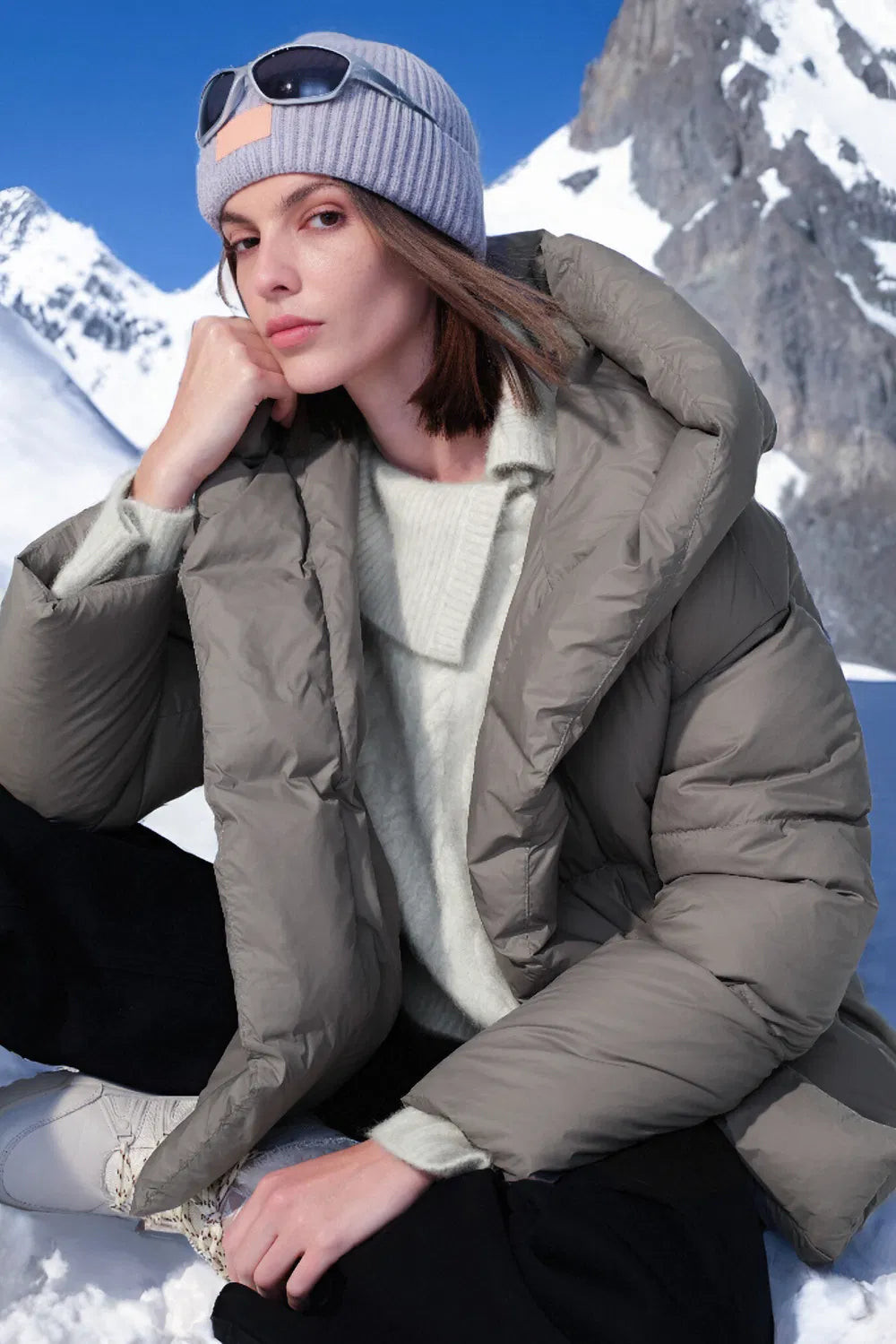 Iliana Gray Belted Hooded White Duck Down Jacket in Ultra Light Fabric | Fabrique