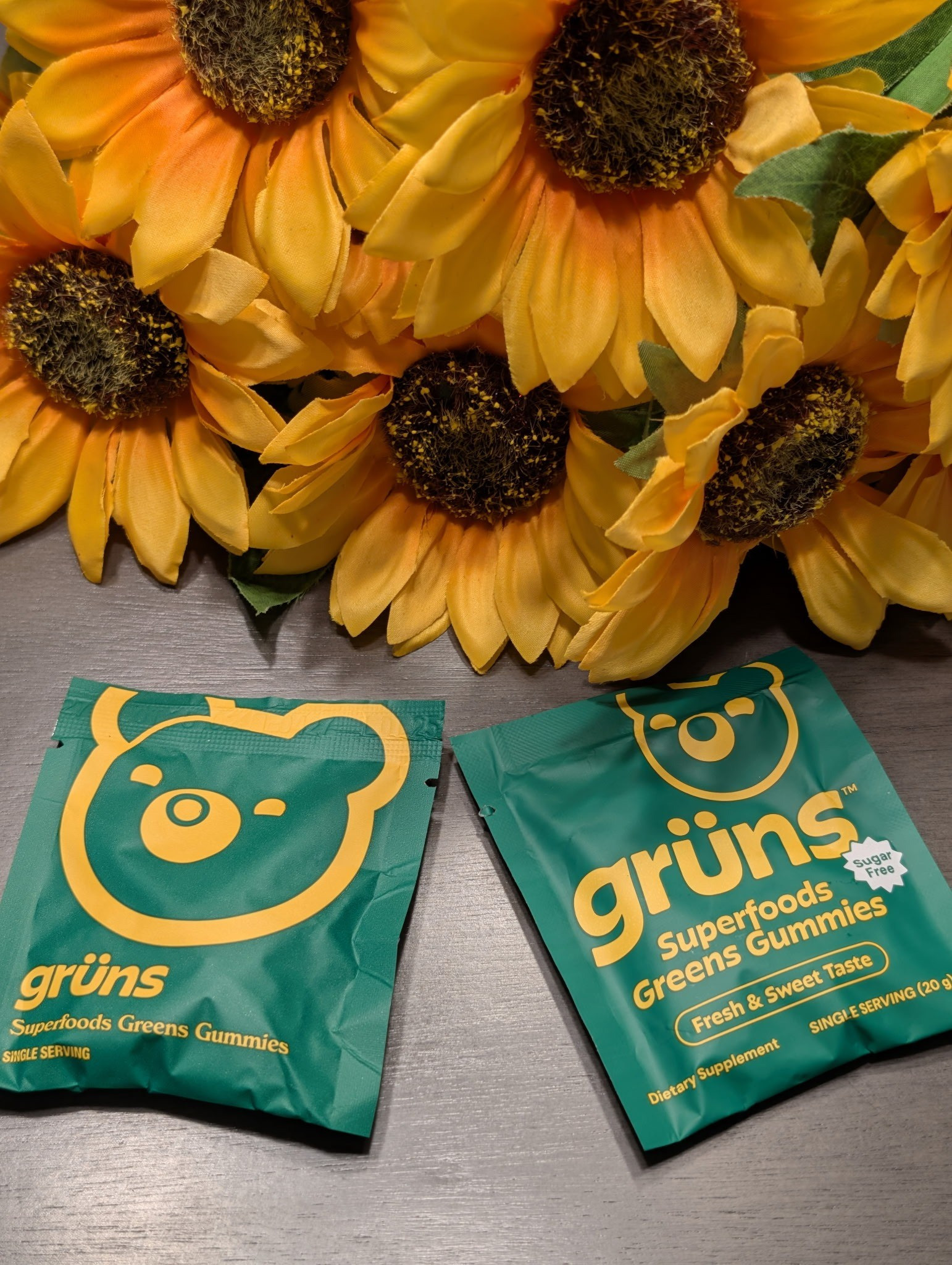 Grüns Superfood Gummies 💚They’re packed with 60+ ingredients to support gut health, immunity, energy, brain health, and overall vitality — including prebiotics, vitamins, minerals, antioxidants, and adaptogens.Simple and convenient with a fresh strawberry + sweet greens vibe 🍓🌿

#LTKselfcare #LTKmorningroutine #LTKfitnessgoals