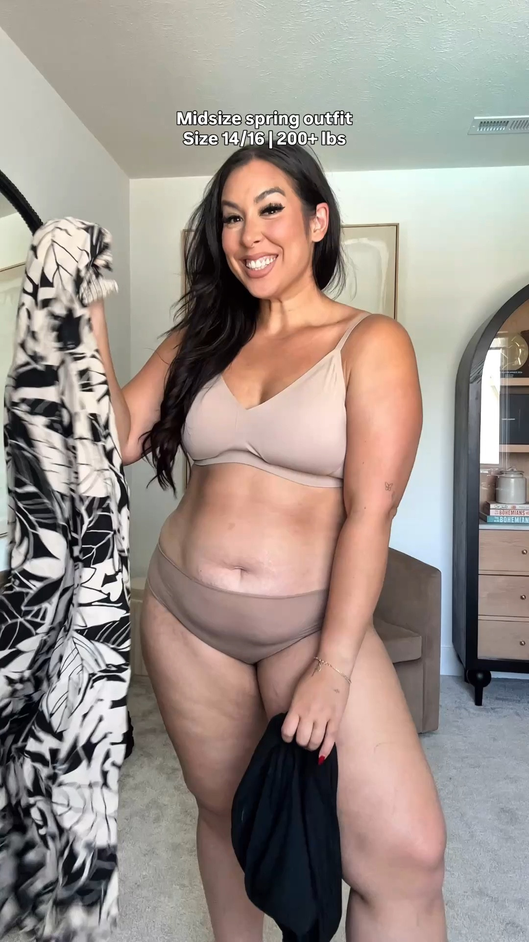 Soft pants back in stock and on sale with code morelove 
I wear a large as a size 14, size xl as a 16

#LTKxAerie #LTKMidsize #LTKgrwm