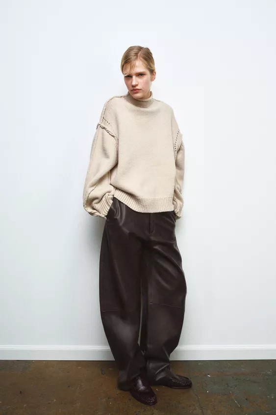 SEAM DETAIL KNIT SWEATER | Zara US
