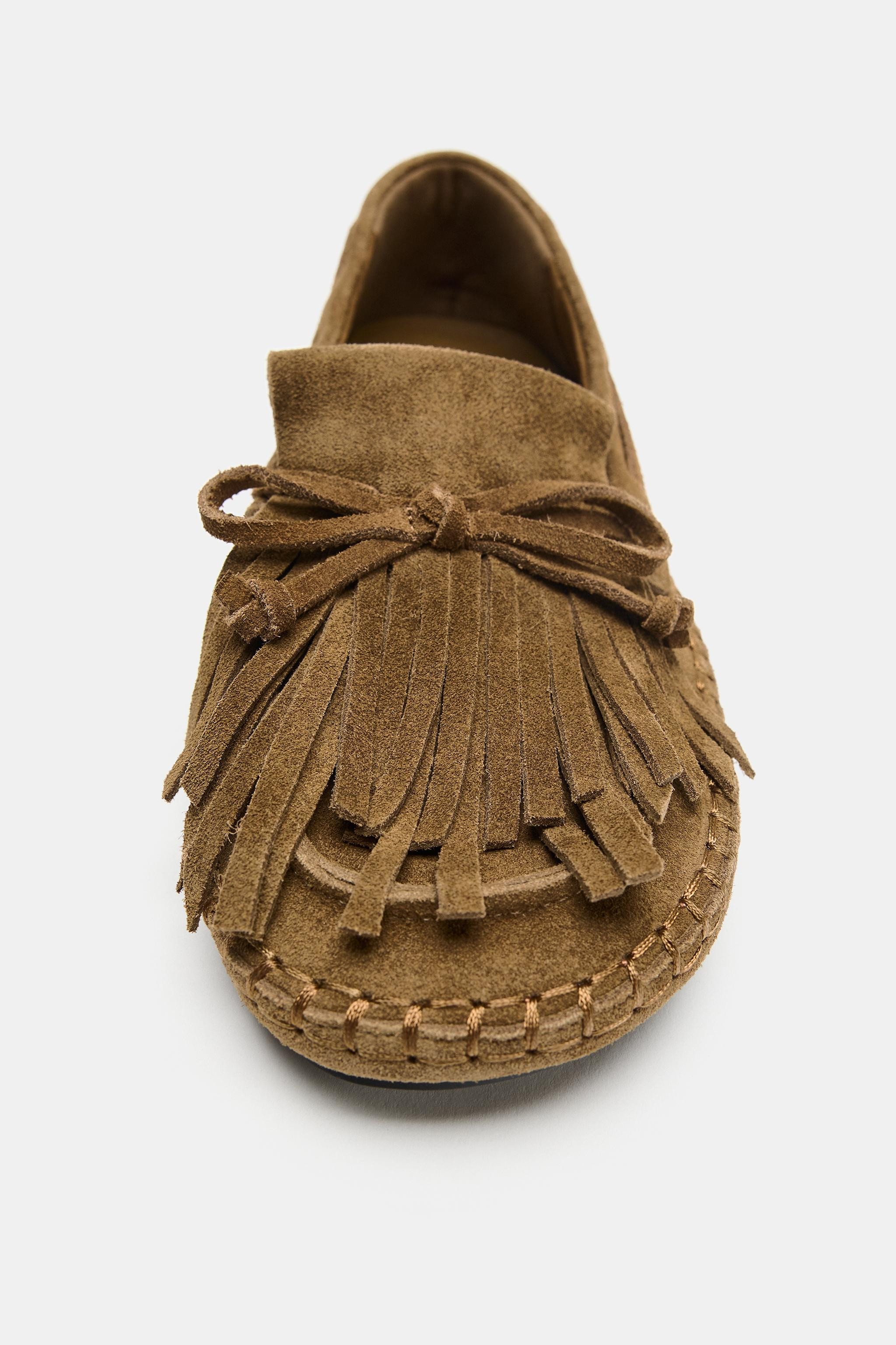 Split suede loafers. Lacing detail on the sides and fringe detail on the front. Flat rubber sole.... | Zara UK
