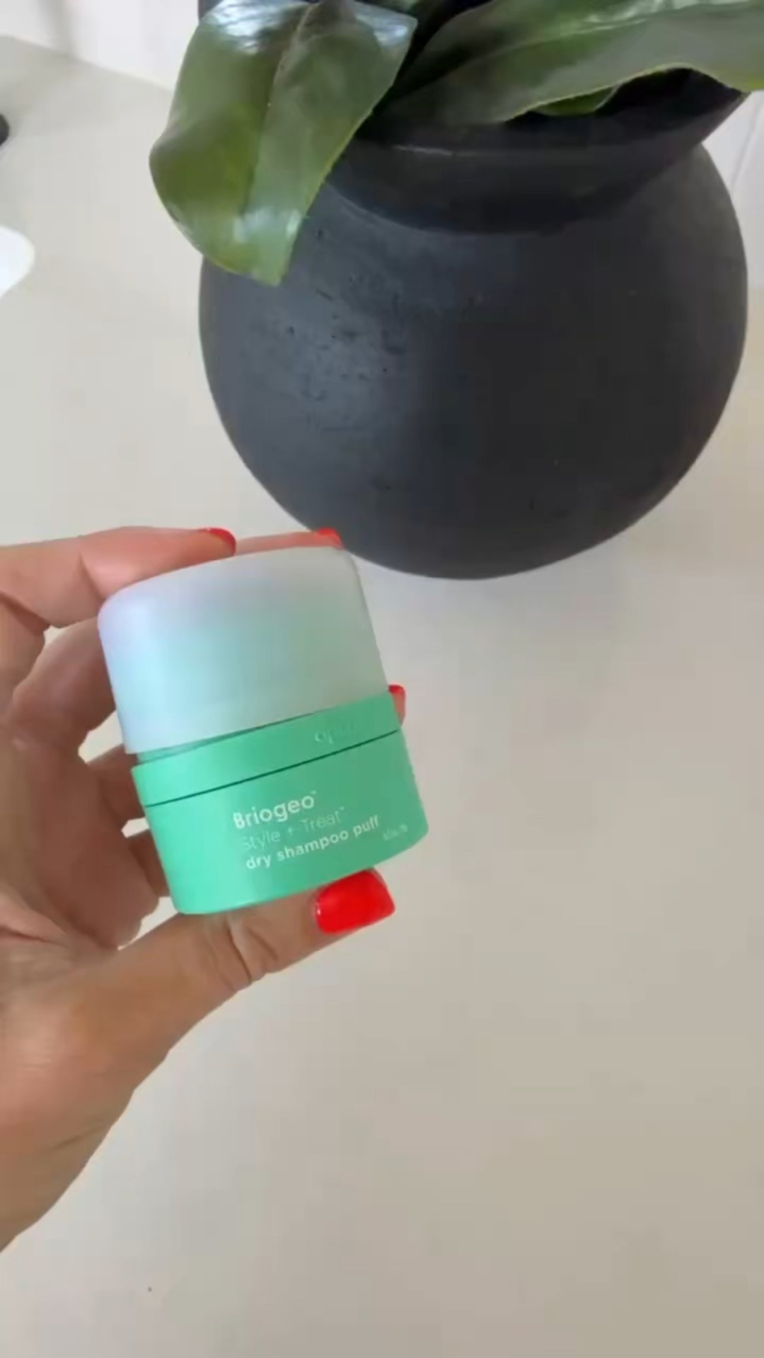 the perfect dry shampoo! covers grays and is great for dark hair! comes in clear too!


#LTKselfcare #LTKBeauty #LTKootd