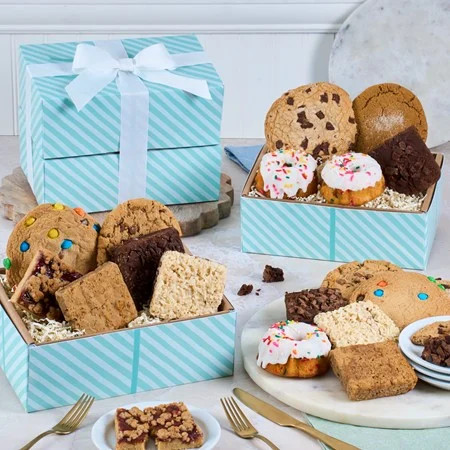 Baked Goods and Bundt Cakes Gift | GourmetGiftBaskets.com