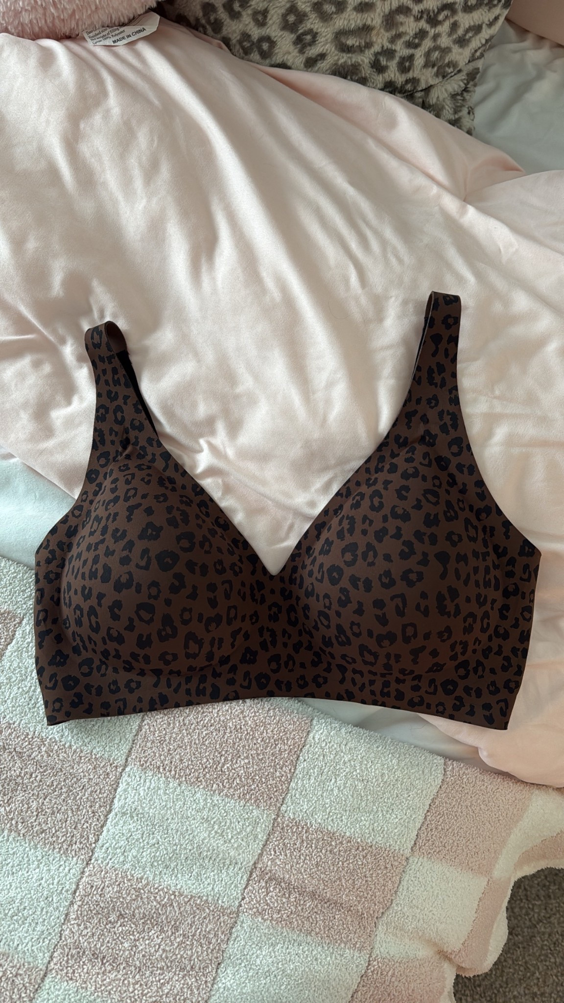 Leopard print seamless bra currently on salee

#LTKootd #LTKSaleAlert