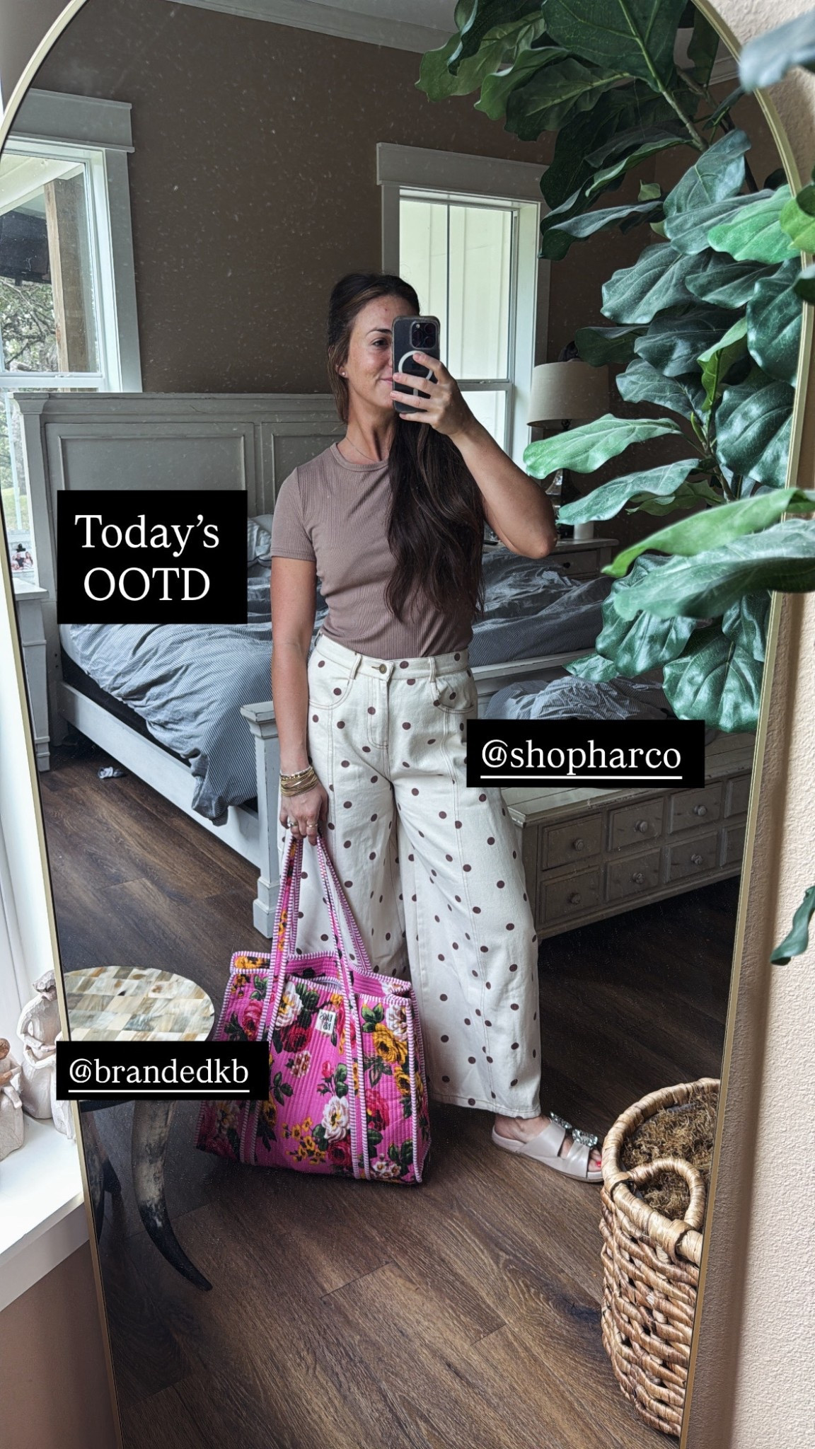 Little over night trip to Houston with my girls 🩷 

#LTKOver40 #LTKootd #LTKdayinmylife