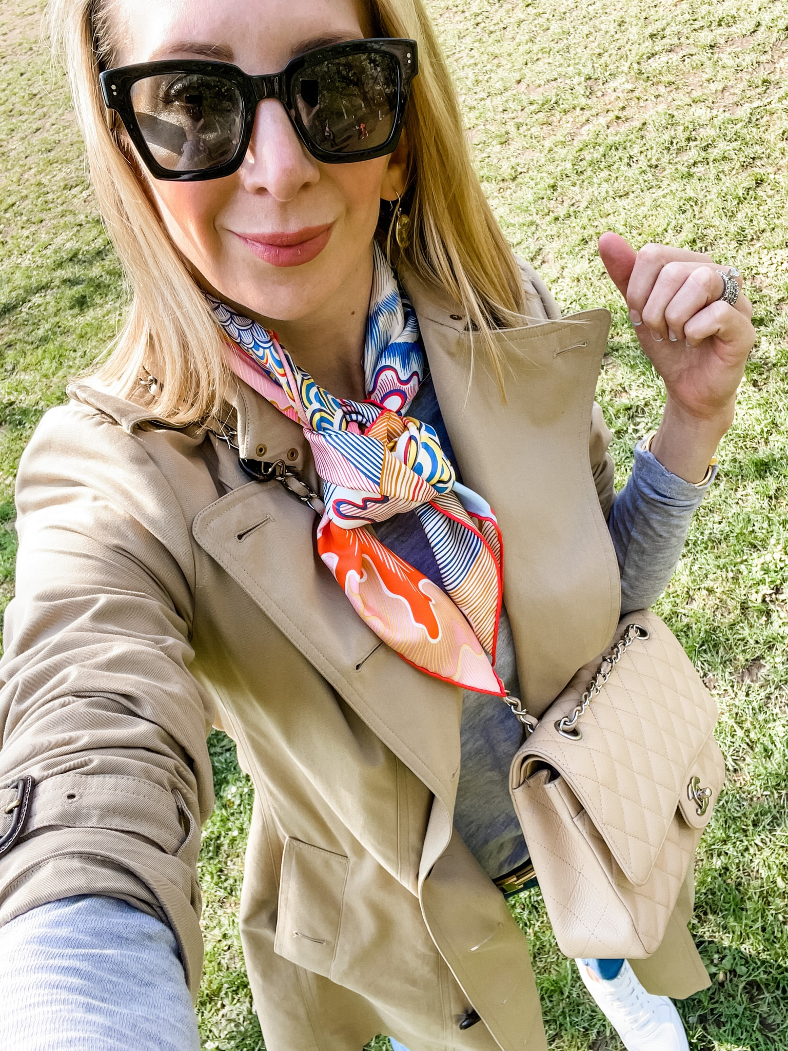 Another #london moment.

The Medium size Classic Flap Chanel isn’t meant to be worn crossbody {chain is too short} but hey, sometimes it works in a pinch.

& I always love picking up an #hermes trinket on a trip. This double face Cheval Sirene scarf quickly became a favorite!


#LTKeurope #LTKtravel #LTKstyletip