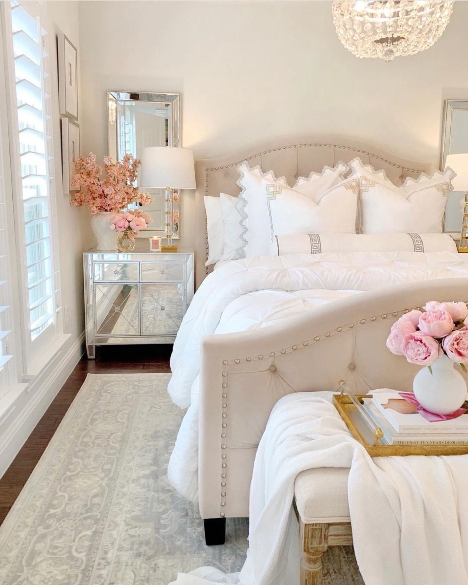 Scalloped shame guest bedroom decor 

#LTKhome #LTKfindsunder50 #LTKsalealert