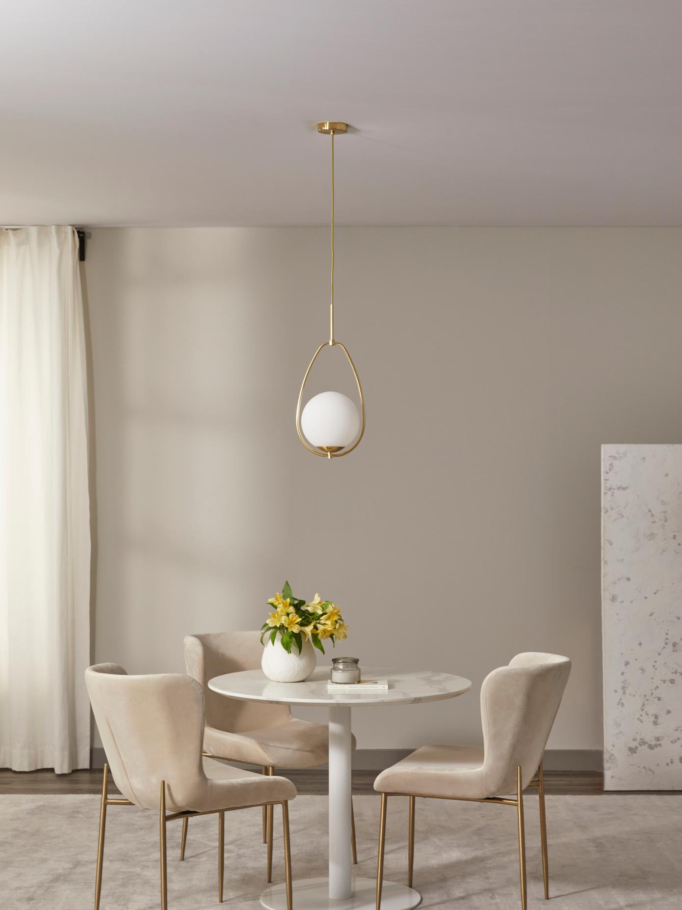 Lámpara de techo pequeña de vidrio opalino Avalon | Westwing EU