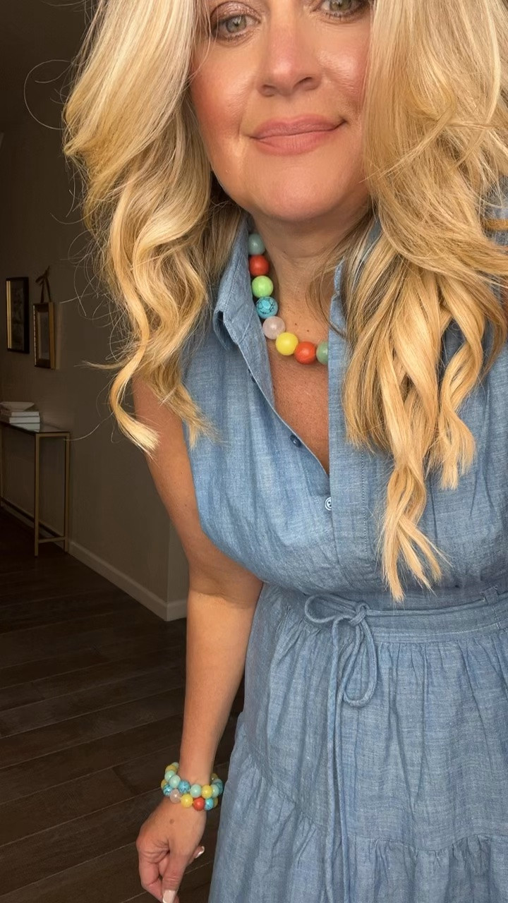✨Tap the bell, save and ❤️ start here over 40 fashion, midlife style, midsize fashion and luxury looks for less.  

Over 40, midlife, not skinny and want to look and feel fantastic?🔥 Start here...


👑 Helping you look good, feel good.-Lindsey Denver   Check back daily for belly-friendly style, confidence, and Outfit Physics™.

#LTKOver40 #LTKMidsize #LTKPlusSize