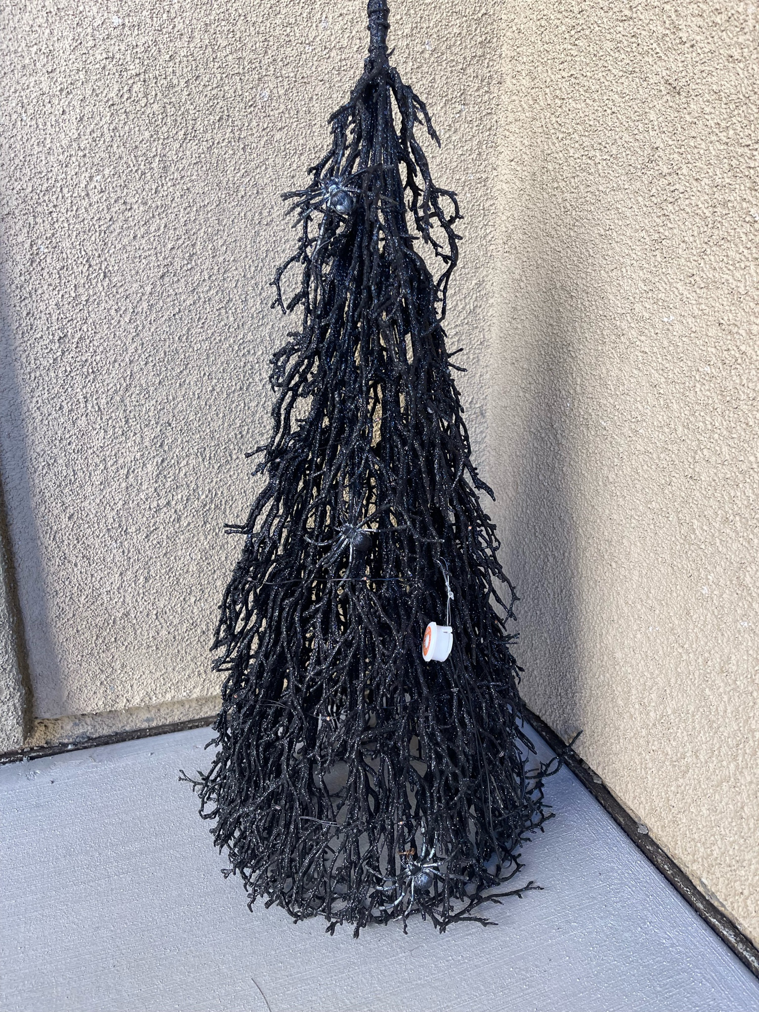 Halloween/ October spider porch decor 

#LTKhome #LTKSeasonal #LTKHalloween