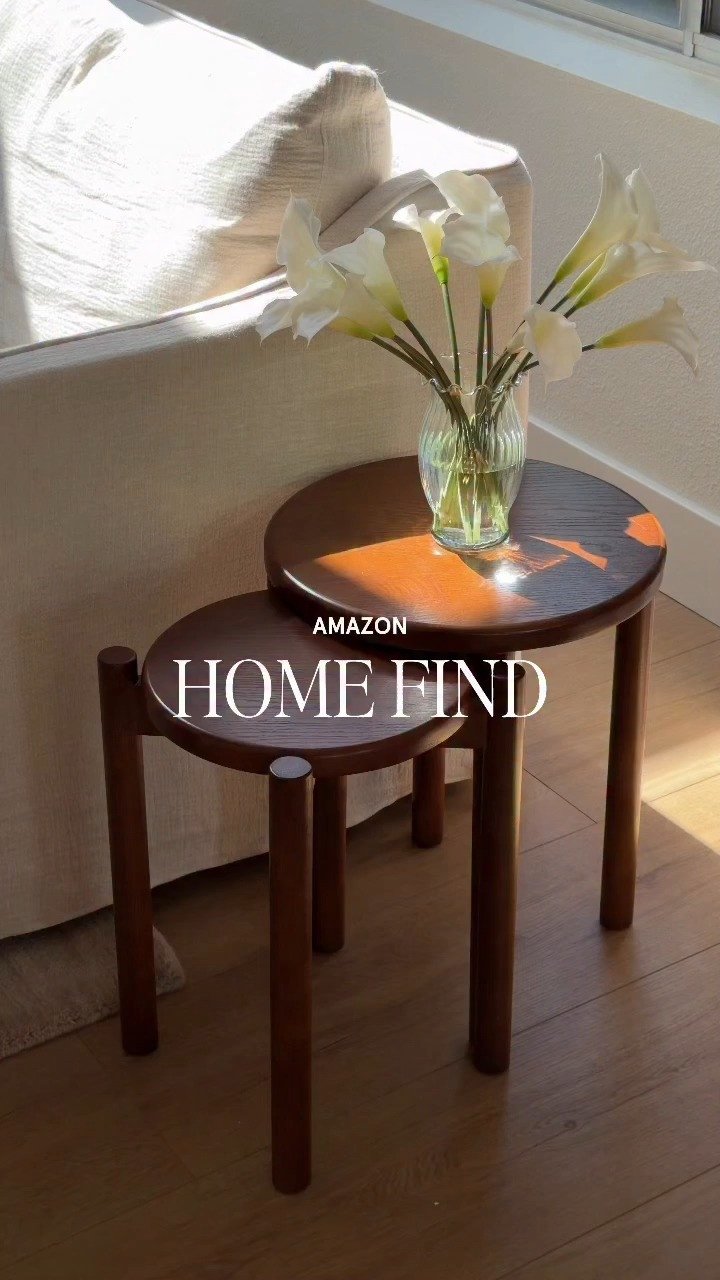 How genius is this?! A side table that transforms into extra seating and can be stored away without taking up too much space 👌🏽 

 #LTKU #LTKHome #LTKStyleTip