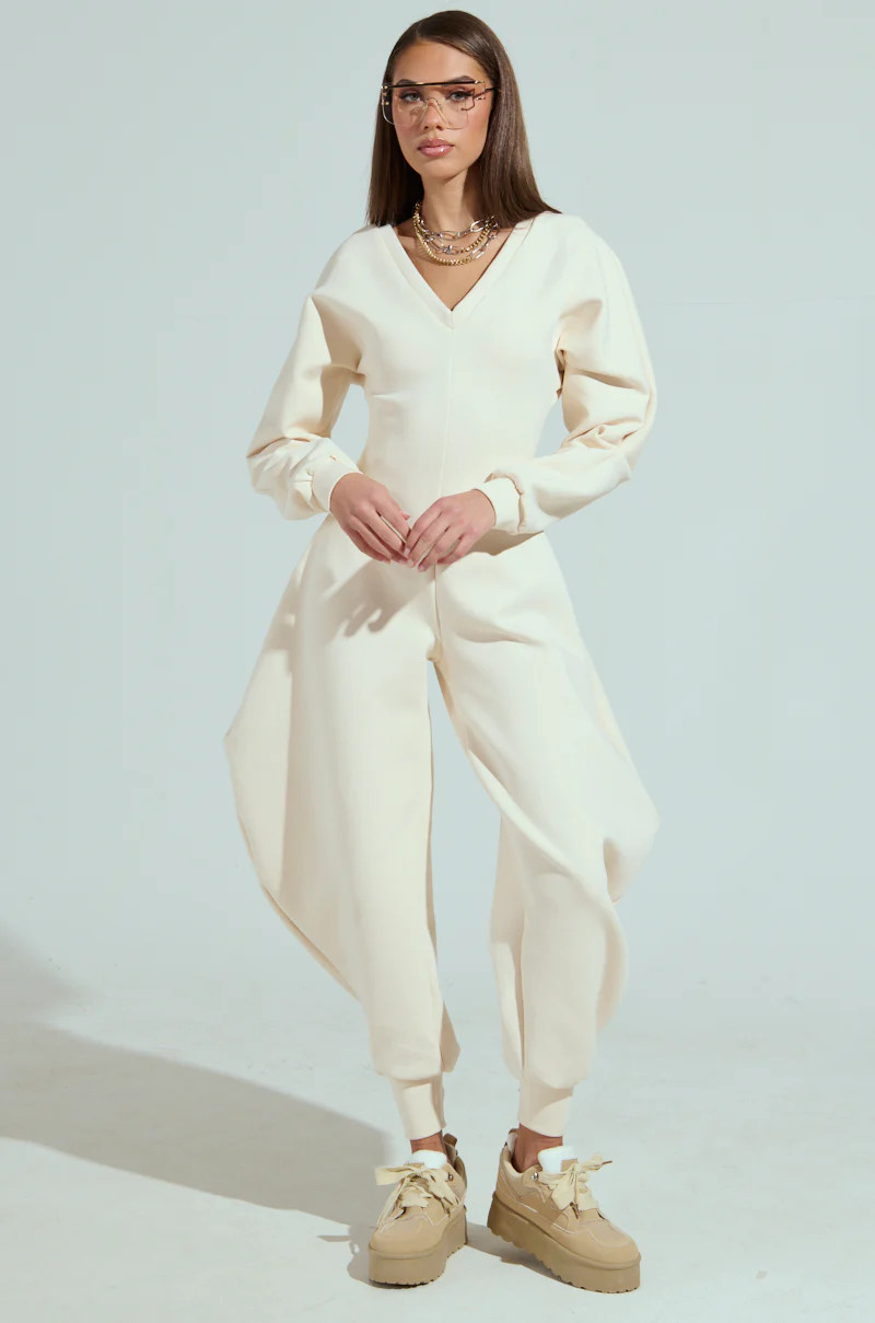 COMFY COZY SWEATSHIRT JUMPSUIT IN BONE | AKIRA