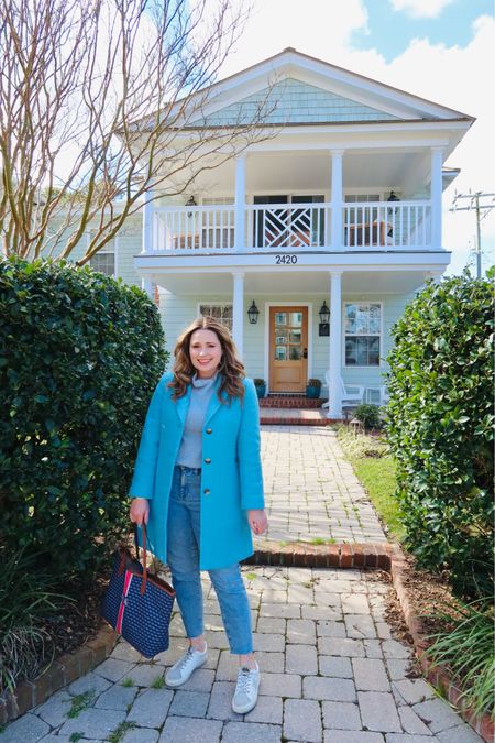 Shades of blue winter outfit! Love this blue winter coat 

#LTKmidsize #LTKSeasonal