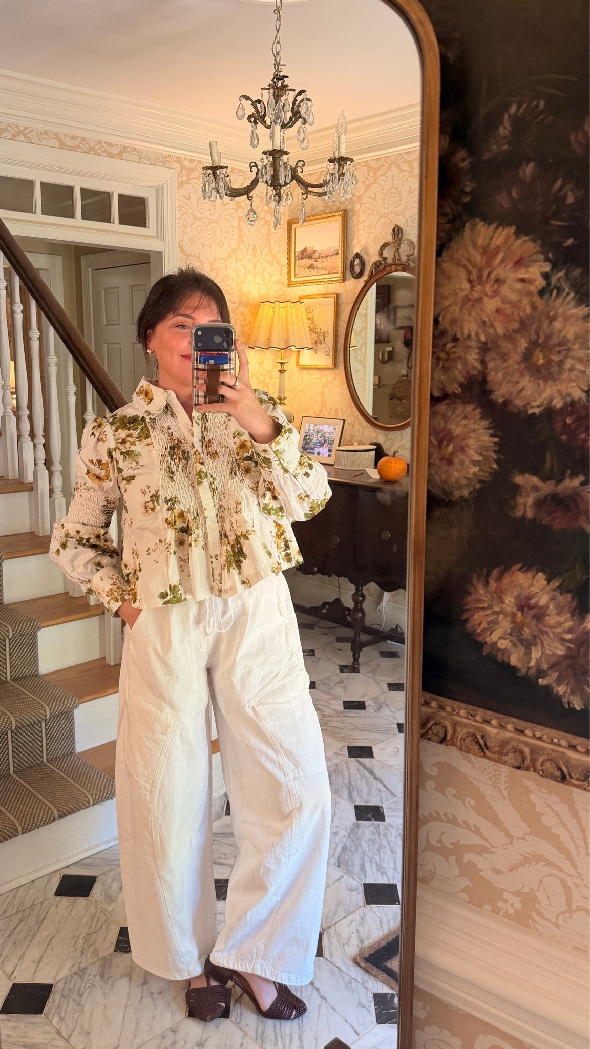 Anthro does it again! 🤍  Loving this pretty floral top paired with the comfiest wide-leg pants!  The perfect mix of effortless and put-together, and trust me, you’ll want to live in these pants! Both linked! 🍂