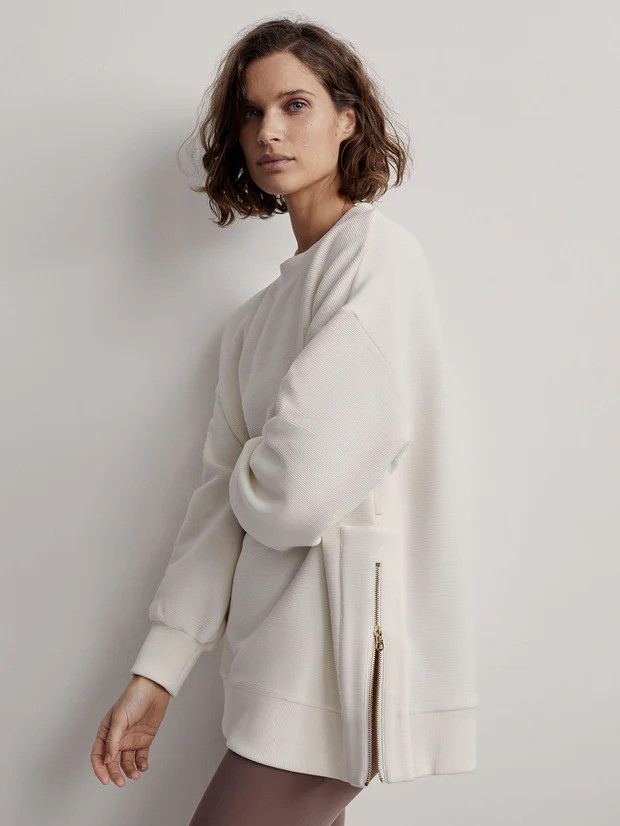 Mae Boyfriend Sweat14 ReviewsIn our ribbed Ottoman fabric with an oversized, longline fit, the Ma... | Varley USA