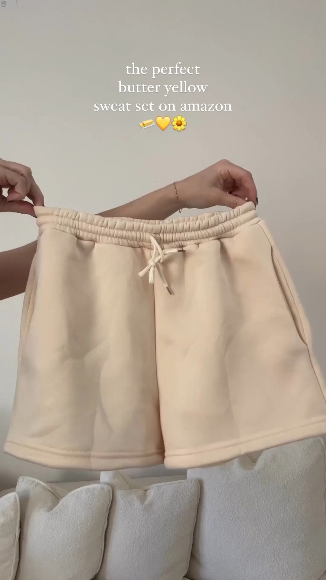 The softest yellow sweat set from Amazon! I’m wearing a size small for reference! 

#LTKFindsUnder50 #LTKStyleTip #LTKVideo