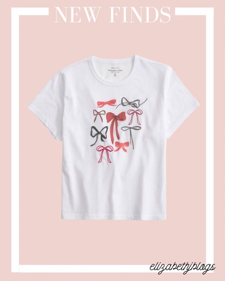 Bow t shirt. Graphic t shirt. Summer outfit 