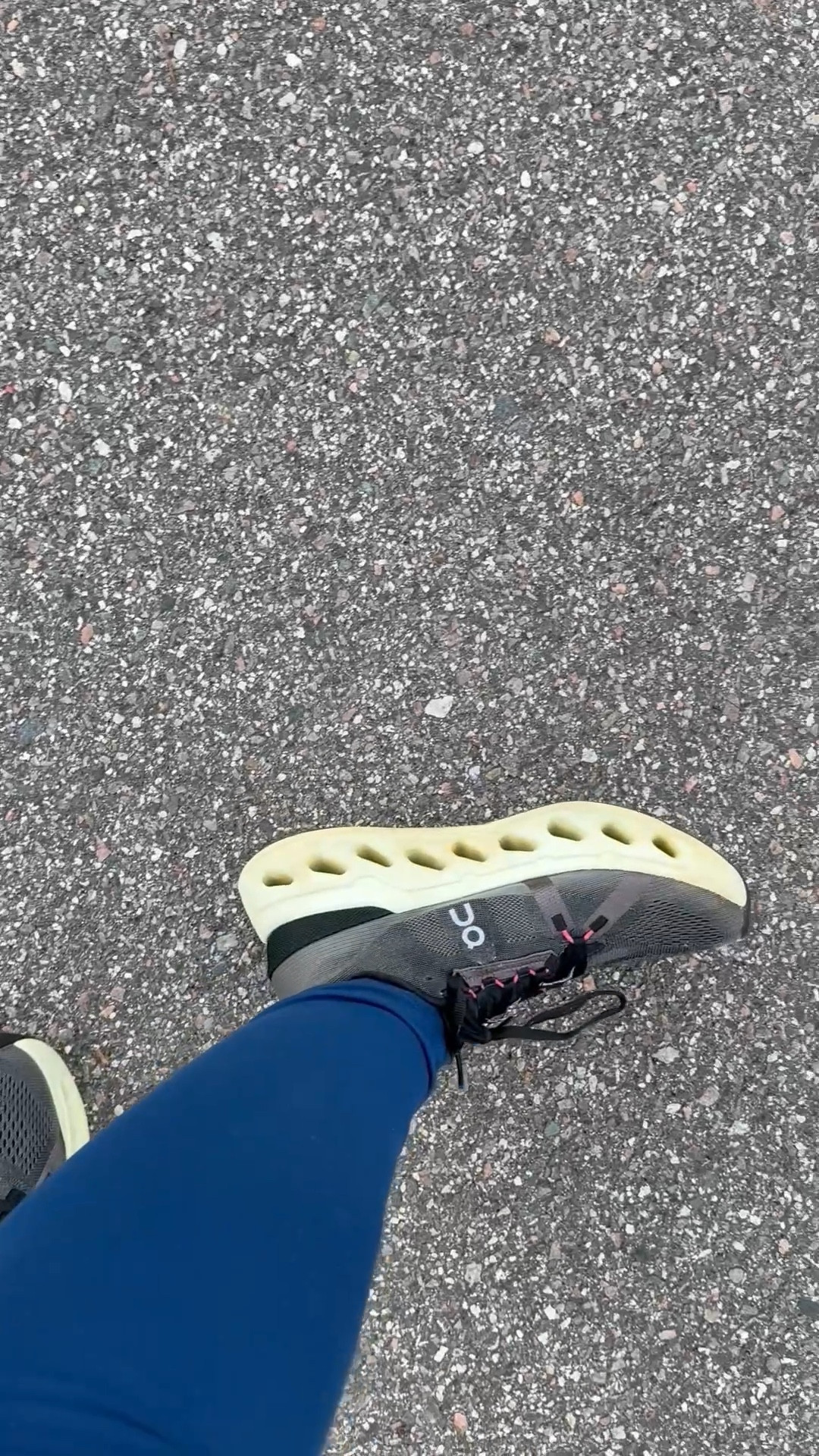 Doing my best to stay in shape by walking and jogging with my boxer, Bruno. He didn’t get to run in any water sprinklers tonight😢

#LTKShoeCrush #LTKOver40 #LTKActive