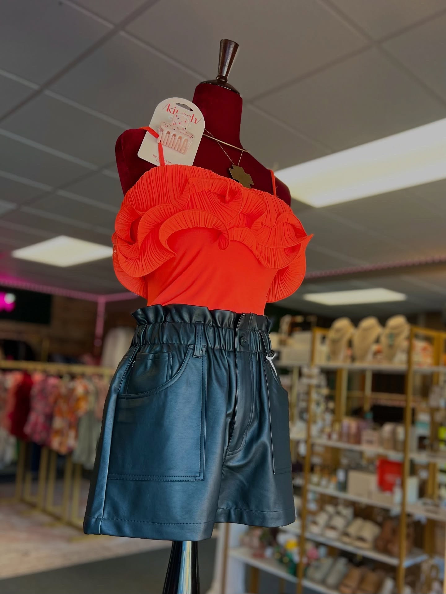 Name something that looks better in red. 💬 We will go first… bodysuits, lipsticks, claw clips, blouses. 🍒