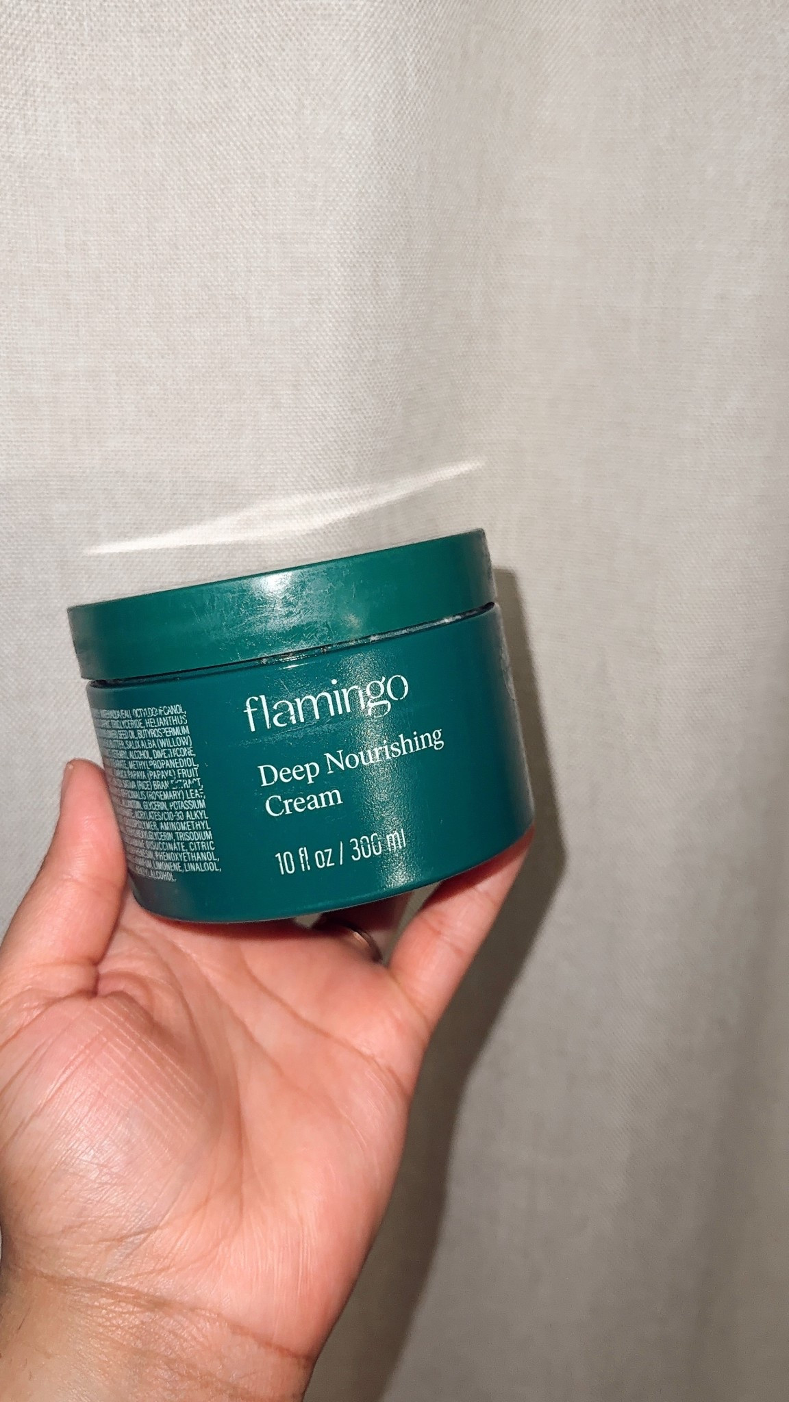 ✨ Hydration that actually lasts ✨
The Flamingo Daily Moisturizing Lotion is lightweight, non-greasy, and keeps your skin soft all day. Formulated with squalane, white willow bark, and papaya extract, it not only hydrates but also gently smooths rough or dry skin. 💧

🌿 Fast-absorbing & dermatologist tested
🍐 Light fresh scent (notes of pear, vetiver, and jasmine)
🚫 Free of parabens, dyes & mineral oils
💸 Affordable + cruelty-free

Perfect for daily use if you love silky, smooth skin without the heavy feel.

#LTKU #LTKBeauty