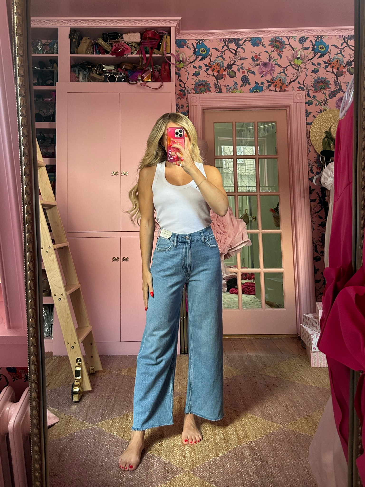 Abercrombie & Fitch Semi Annual Denim Sale Try-on 👖 25% off all denim with stackable promo code DENIMAF for an additional 15% off! 💙

High Rise Cropped Wide Leg Jean in Medium with Raw Hem, wearing size 25R

#LTKxAF #LTKFindsUnder100 #LTKSaleAlert