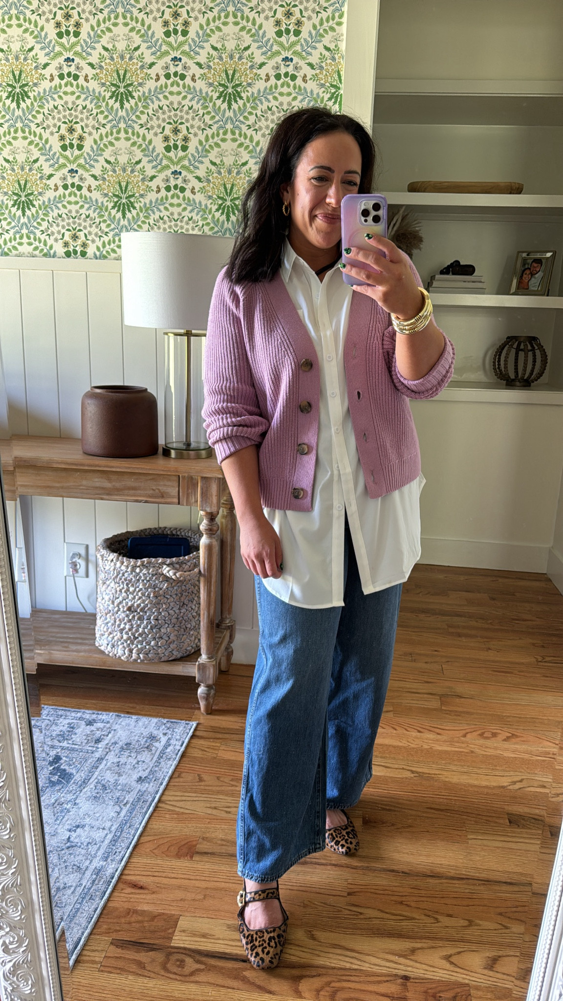 Midsize capsule wardrobe outfit 🤍


Teacher outfit, Workwear outfit, office outfit, Amazon skirt, Amazon fashion, Linen pants, old navy, closet staples, button front cardigan, satin skirt, baggy jeans, olive denim, white button up, denim jacket, sweater top

#LTKWorkwear #LTKSeasonal #LTKStyleTip