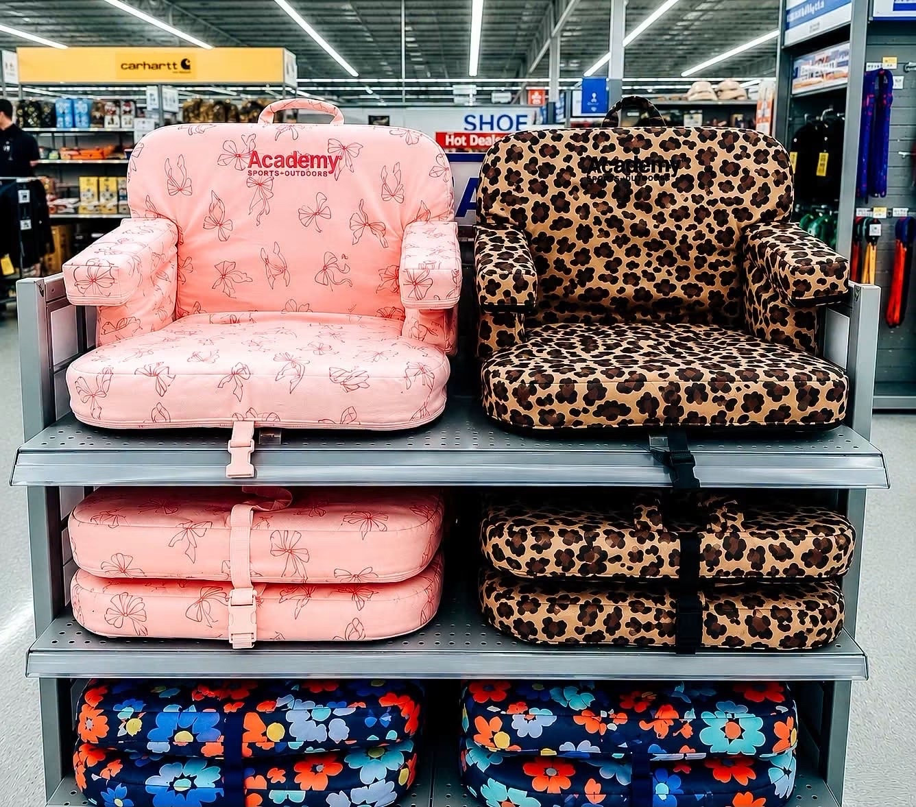 Academy has the CUTEST stadium seats right now!! 🎀🐆🌸 The pink bows and leopard print are SO good, but I’m loving the colorful floral too! Perfect for all those long game days coming up! 🏈⚾️💗

Which one are you picking?!

#AcademySports #AcademyFinds #StadiumSeat #GameDay #SportsMom