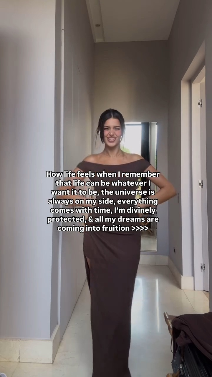 Dress is from @peppermayo 🥰 

#healthyhabits #luckygirl #luckygirlsyndrome #lawofattraction #lawofdetachment #surrender #mindset #manifestation #growthmindset #positivemindsetdaily #feminineenergy #divinefeminine