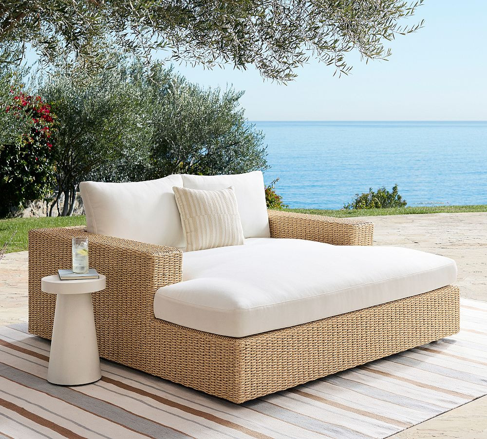 $ | Pottery Barn (US)