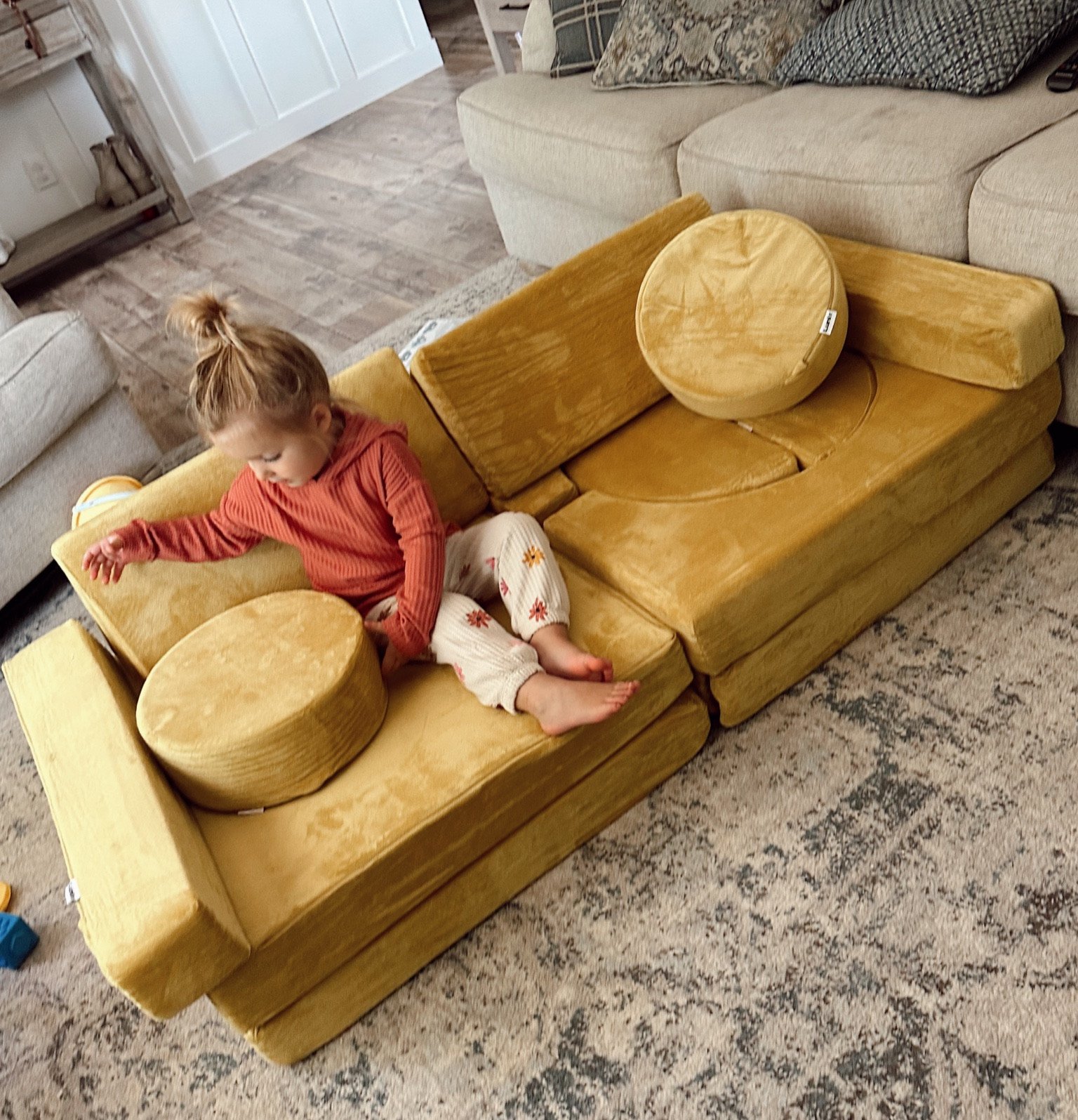 Dupe Nugget couch! Love this one more than the Nugget as it comes with 14 different pieces vs. 5. My kiddos love this! Played with it for hours on end💛

#LTKkids #LTKGiftGuide #LTKSale