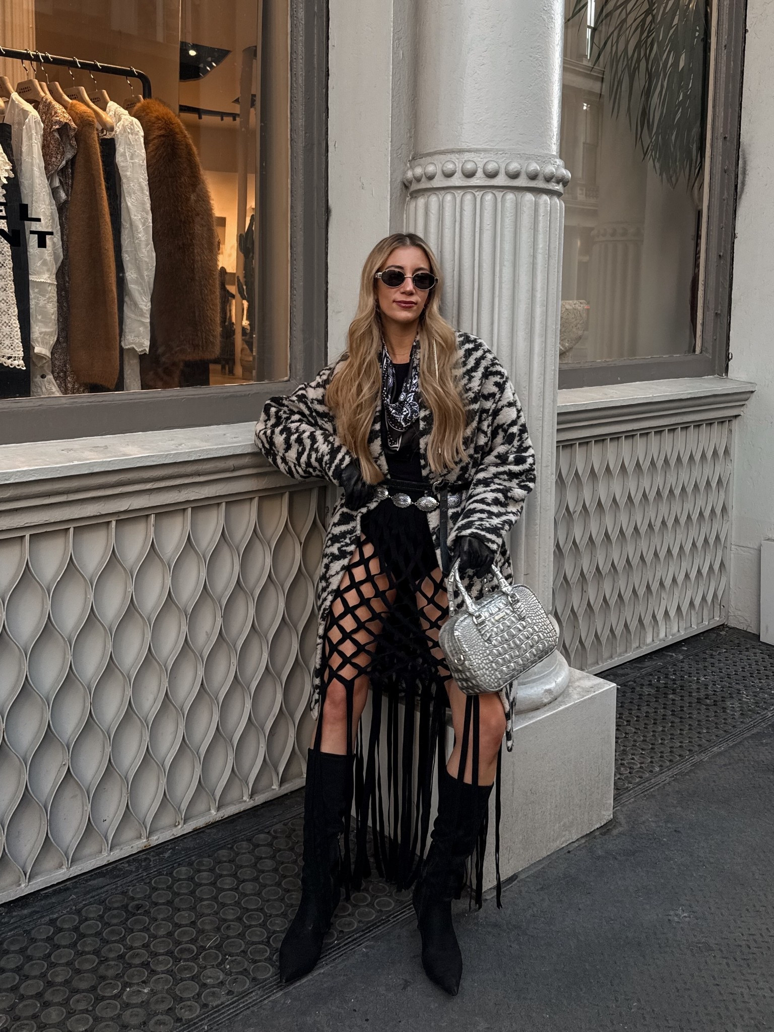 ootd 🦓🪩

#LTKSeasonal