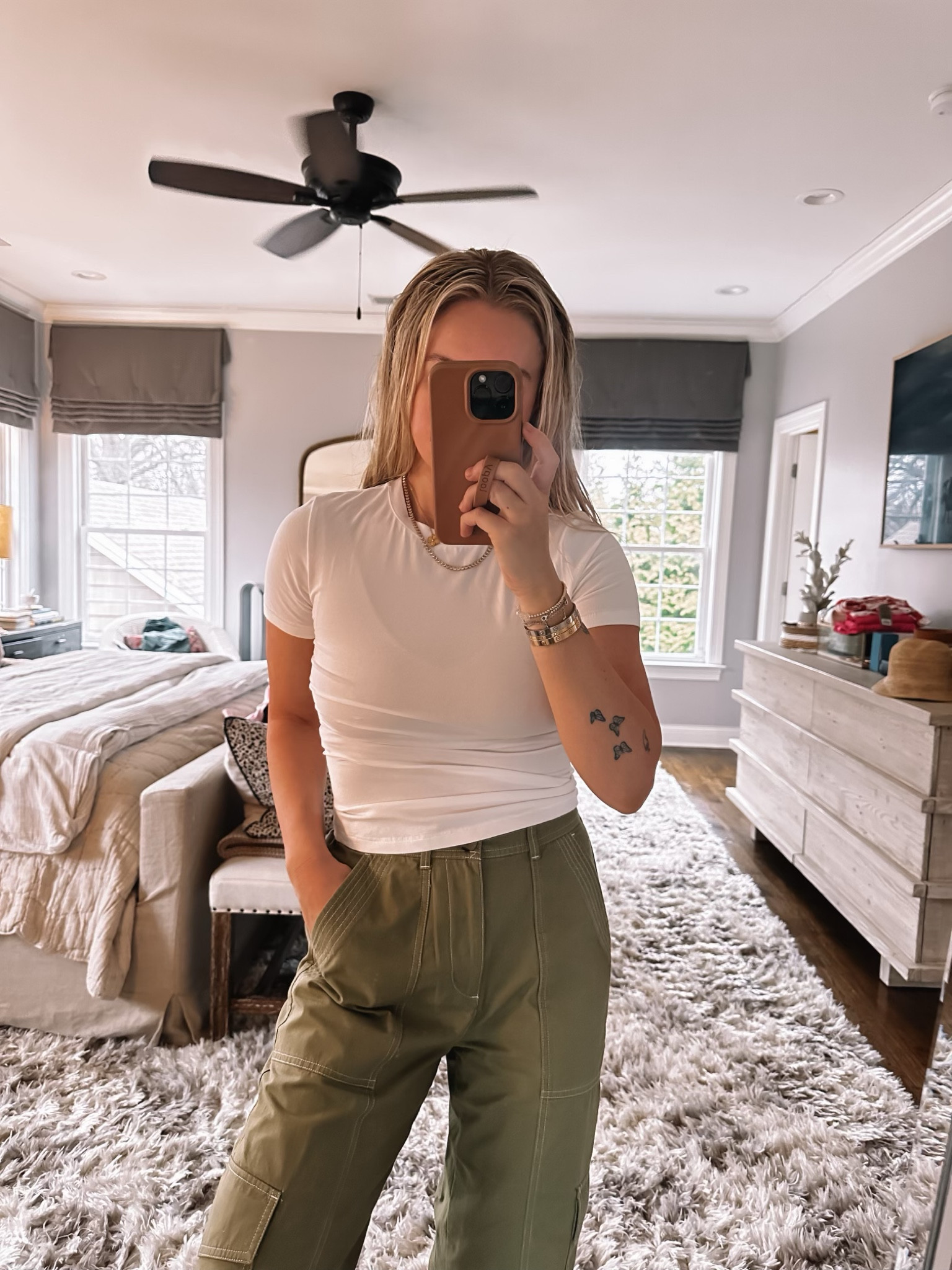 Casual, affordable style for today. Loving this basic white tee to pair with just about anything. 

Casual style, mom outfit, affordable style, Walmart fashion, Walmart finds 

#LTKfindsunder50 #LTKfindsunder100 #LTKstyletip