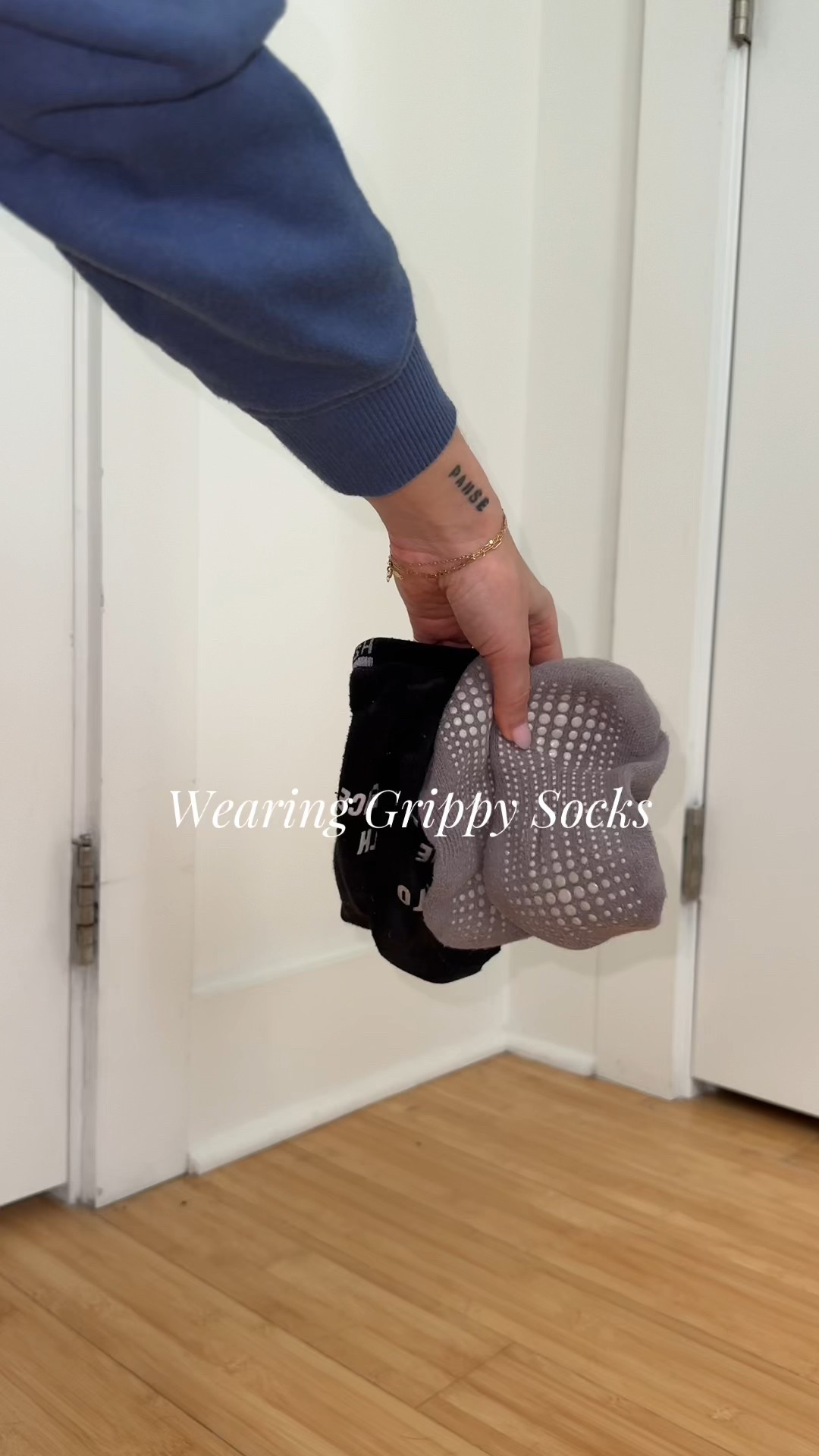 Wearing Grippy Socks with Birkenstocks is a GAME changer

Birkenstock, clogs, socks, clog style, Birkenstocks, Birkenstock clogs, winter style, style hacks

#LTKSeasonal #LTKootd #LTKFindsUnder50