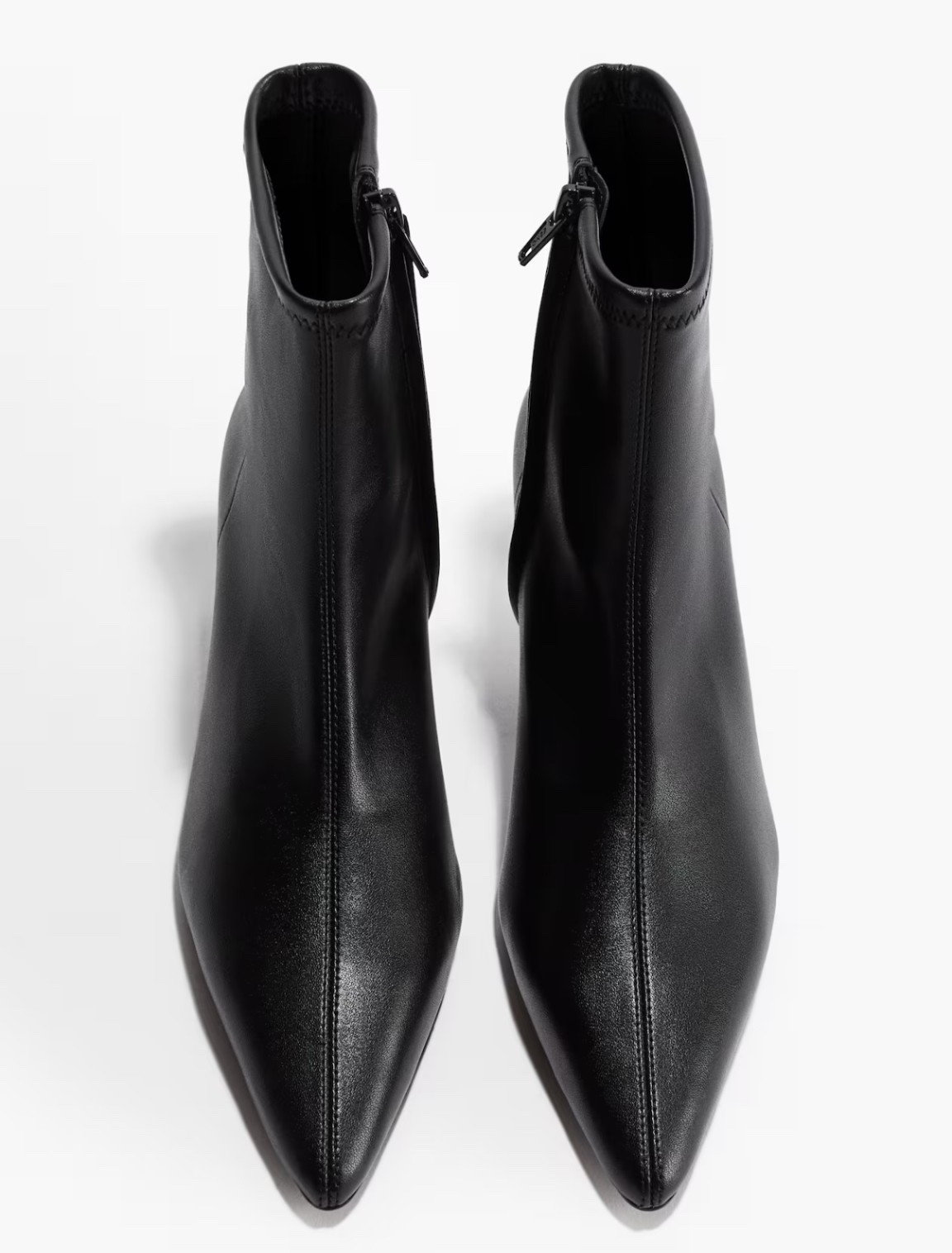 The comfiest boots, passed the 30k step test and they are 20% off today! 

Black boots, smart heeled boots 

#LTKwinter #LTKuk #LTKCyberWeek