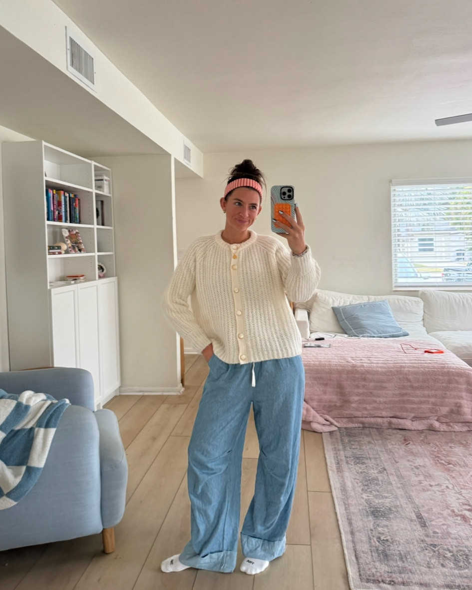 the quality of this cardigan is amazing!! comes in so many different color ways too:) wearing an XS

button up cardigan, sweater, headband, denim jeans, drawstring my pants, loungewear, WFH outfitt

#LTKStyleTip #LTKSeasonal #LTKU