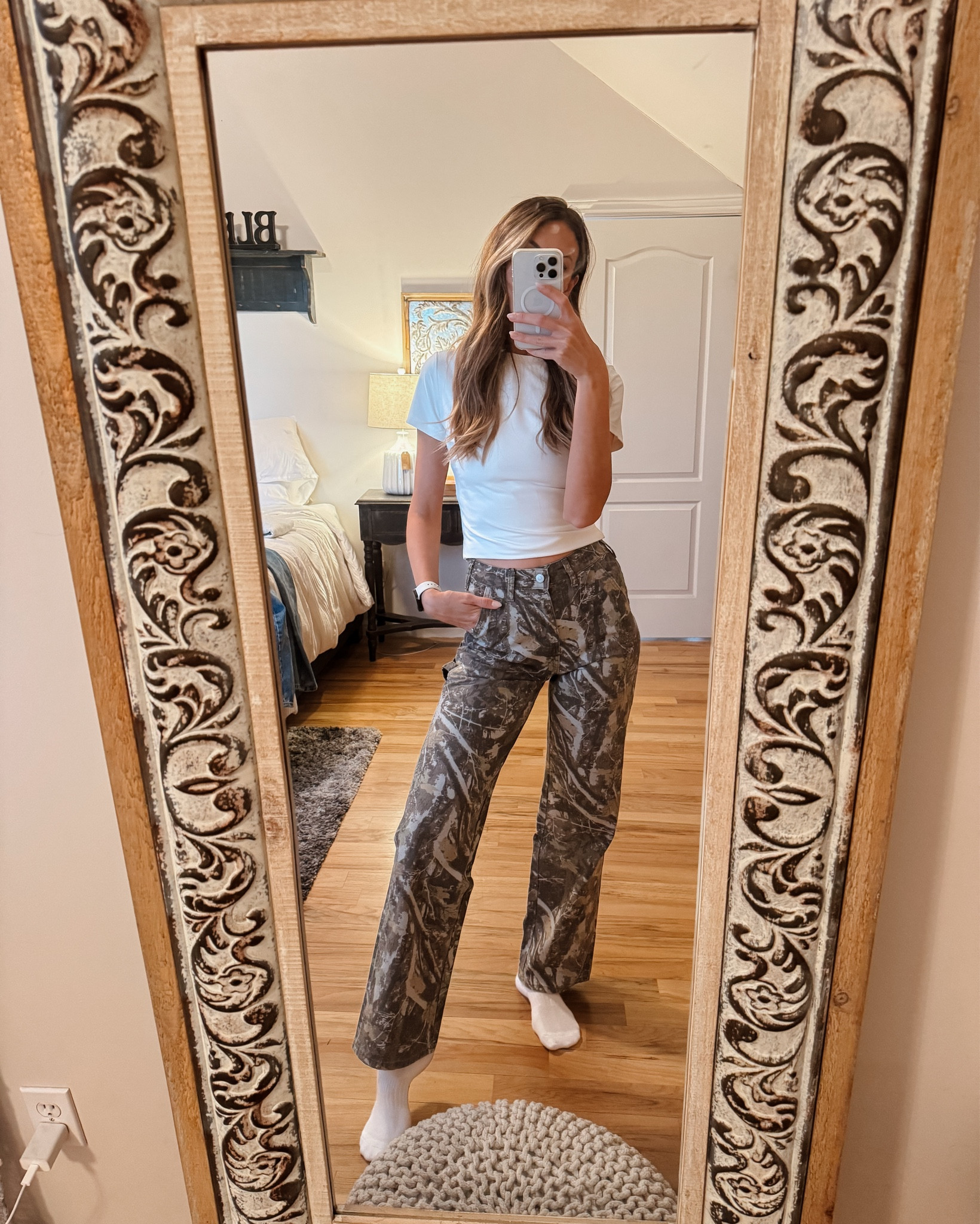 I caved #viralcamopants

#LTKFindsUnder50 #LTKU #LTKSeasonal