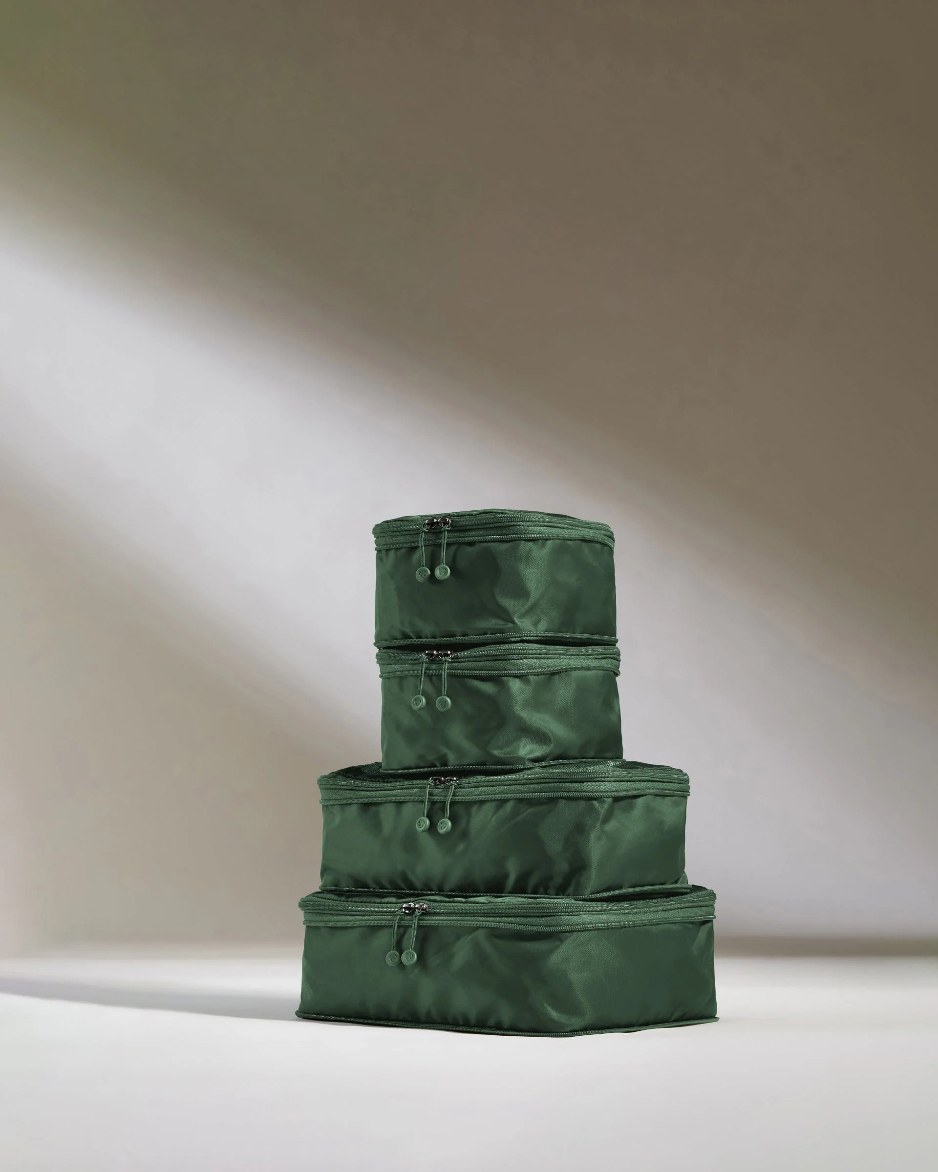 Packing Cubes in Green Set of 4 » Travel Accessories » Packing Organiser | Antler UK