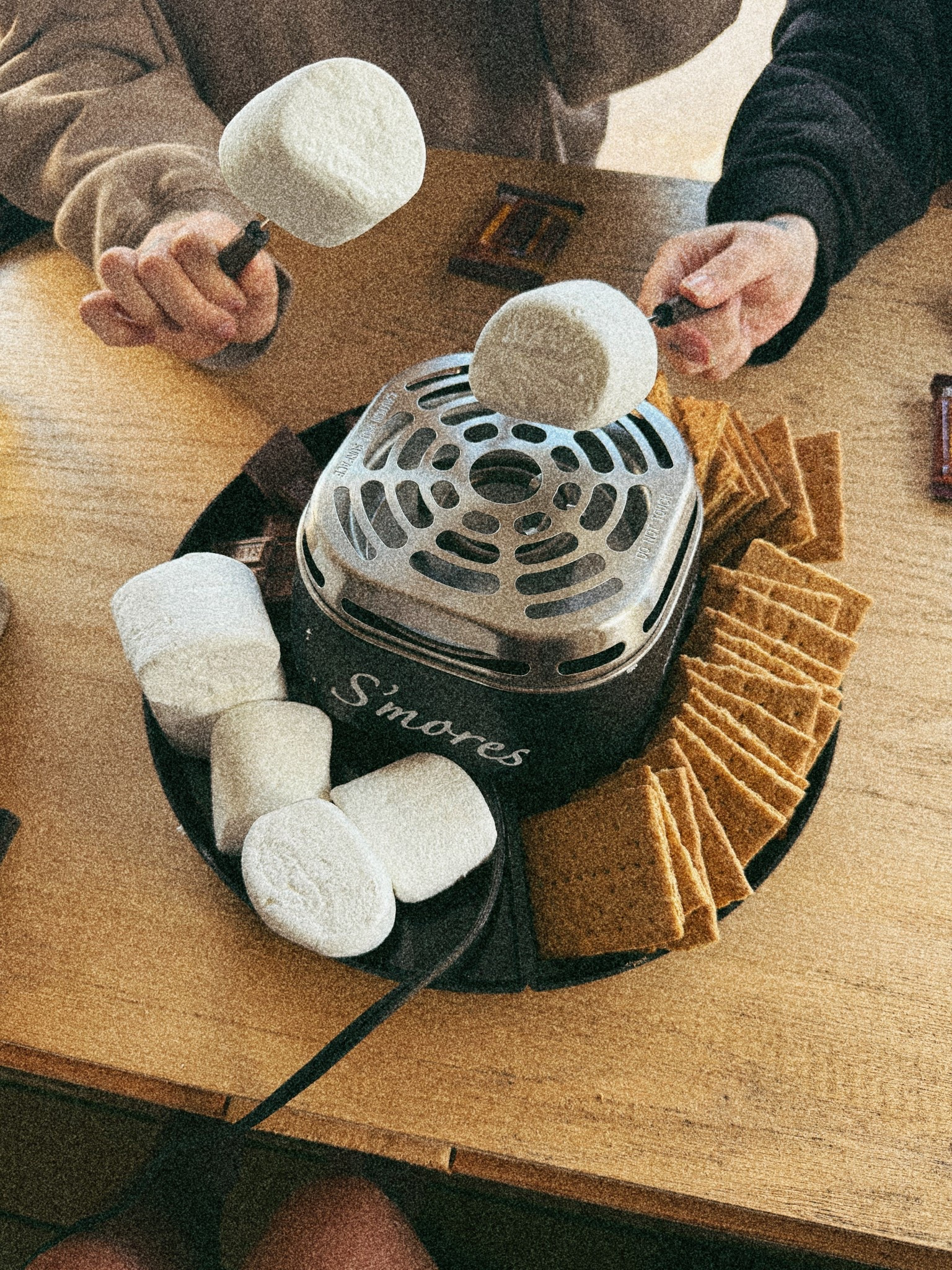 The cutest little table top flameless smores maker 😍😍

#LTKHome #LTKFindsUnder50 #LTKSummerEdit