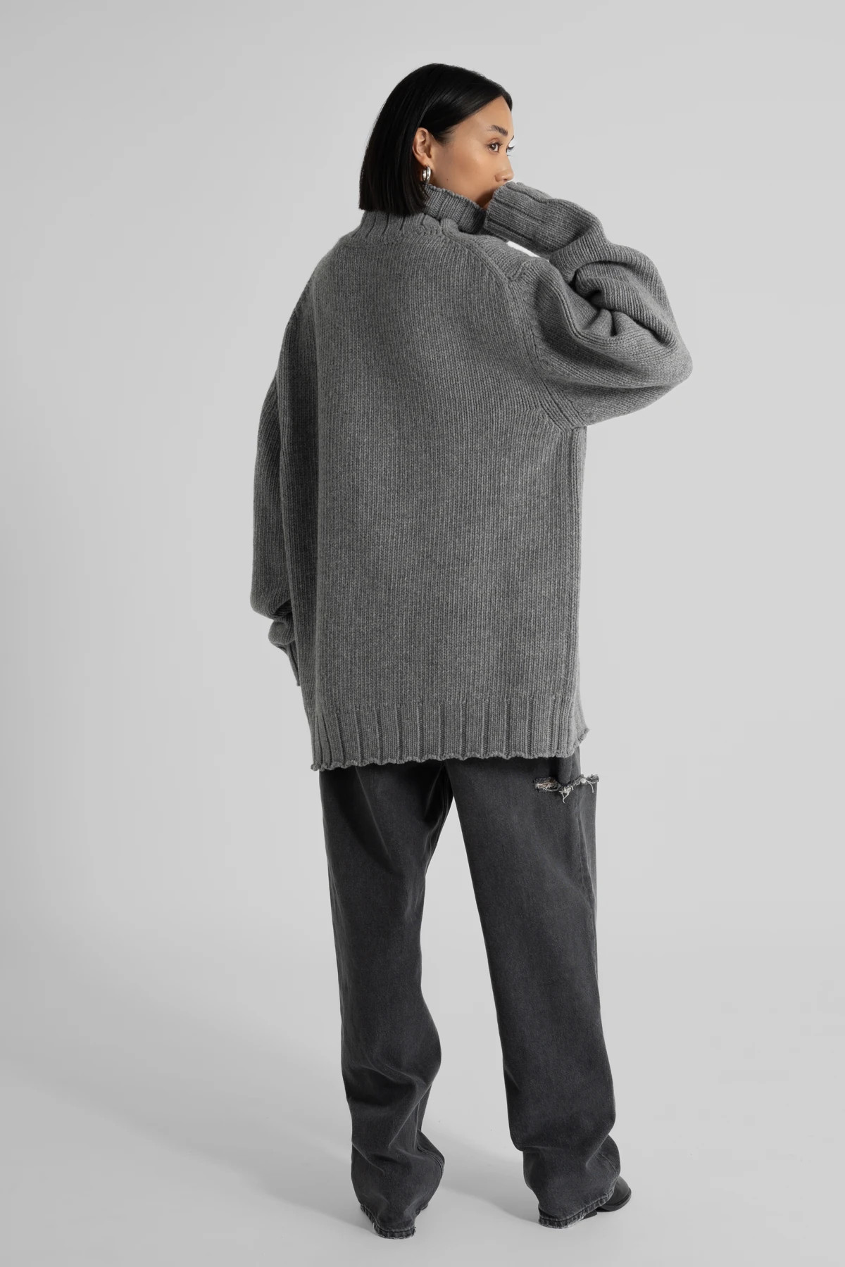 KIKI Turtle Grey | black palms