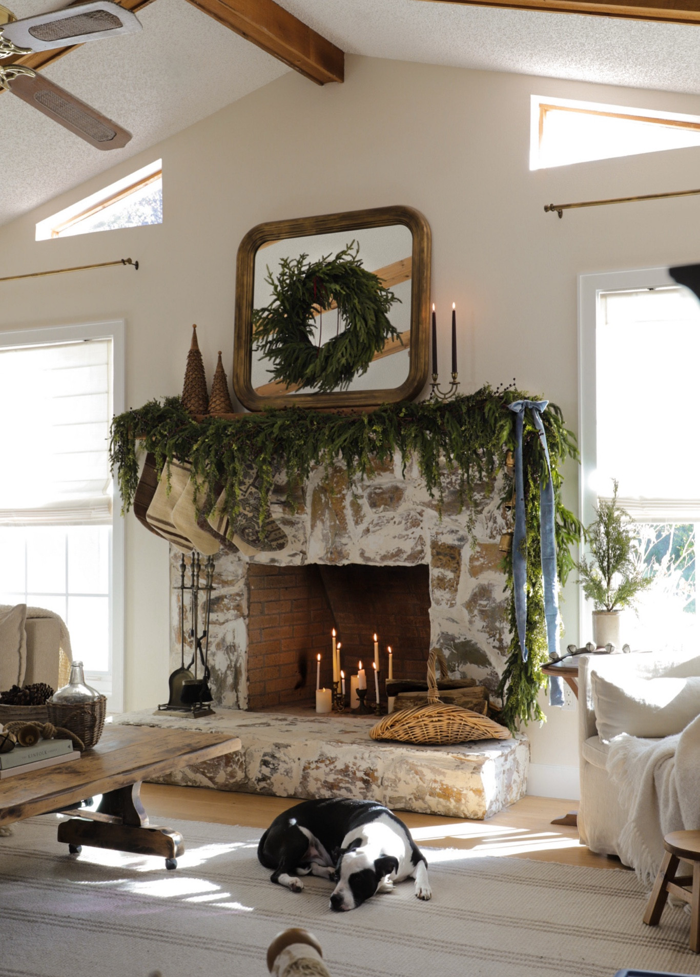 my favorite afloral garlands 🌿🤎✨

#LTKHome #LTKSeasonal #LTKHoliday