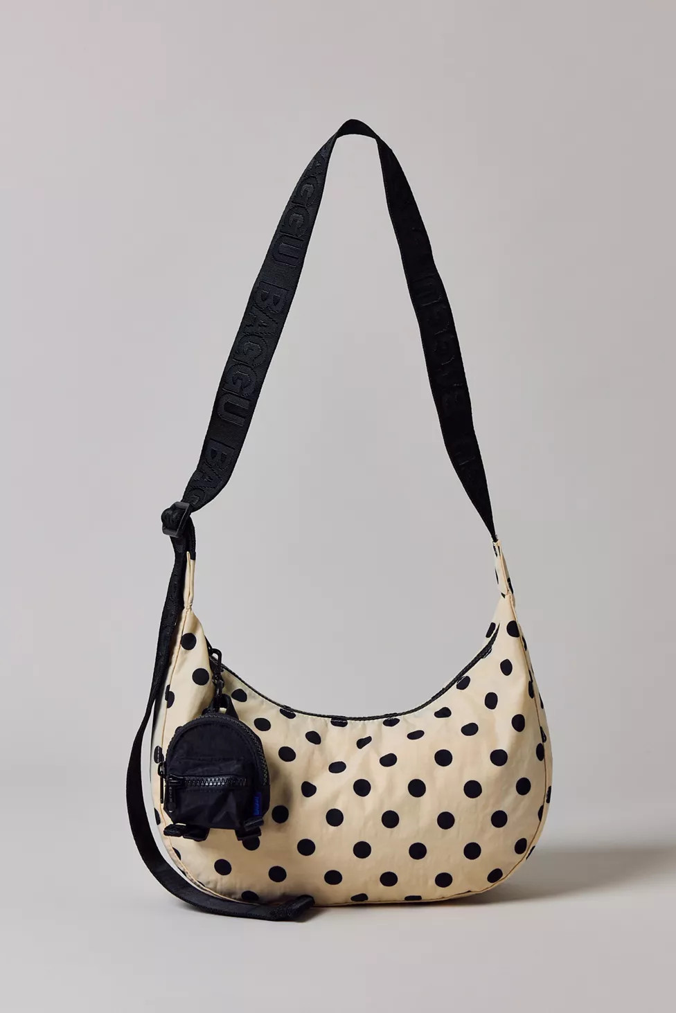 BAGGU Medium Nylon Crescent Bag | Urban Outfitters (US and RoW)