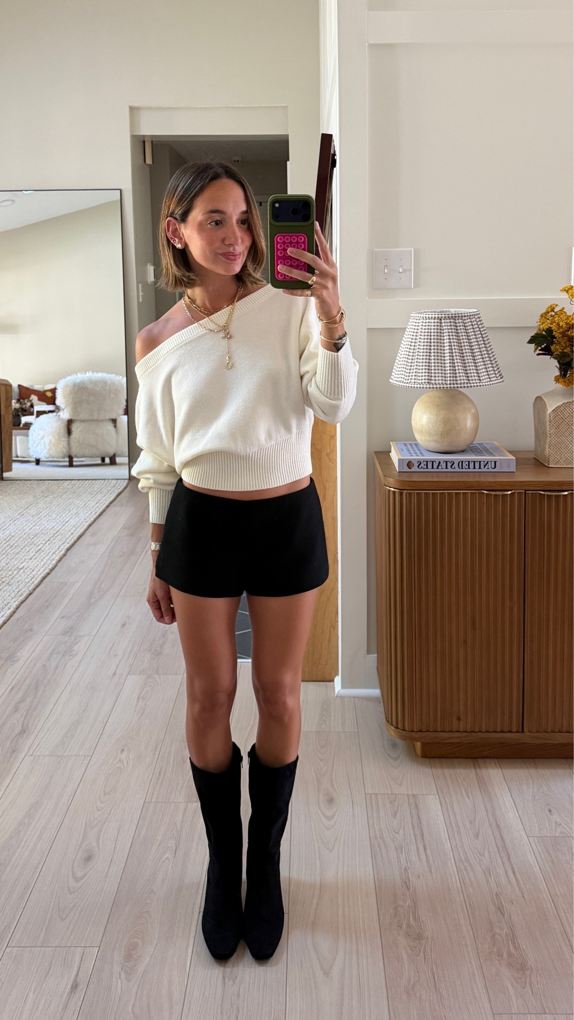 Small sweater 0 shorts @Aritzia