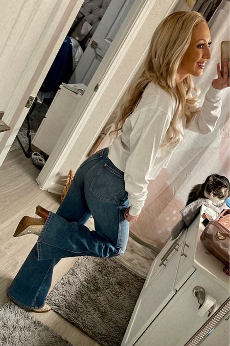 New favorite high waisted wide leg jeans. Perfect fit. It’s so hard for me to find jeans that fit me right. I’m obsessed with these. 

#LTKunder100 #LTKstyletip #LTKSale