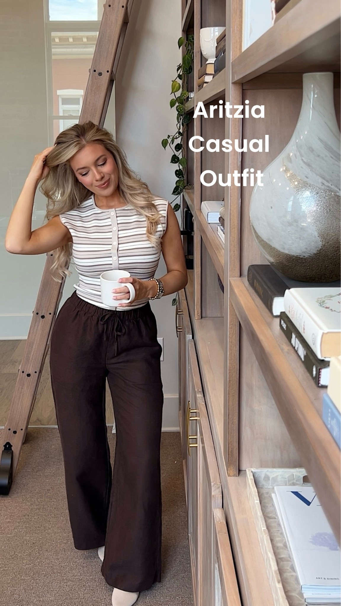 Love a good every day weekend outfit and this one is so good for summer! 

Wearing XS in these linen lodge pants and small in cardigan! 

@Aritzia

#LTKootd