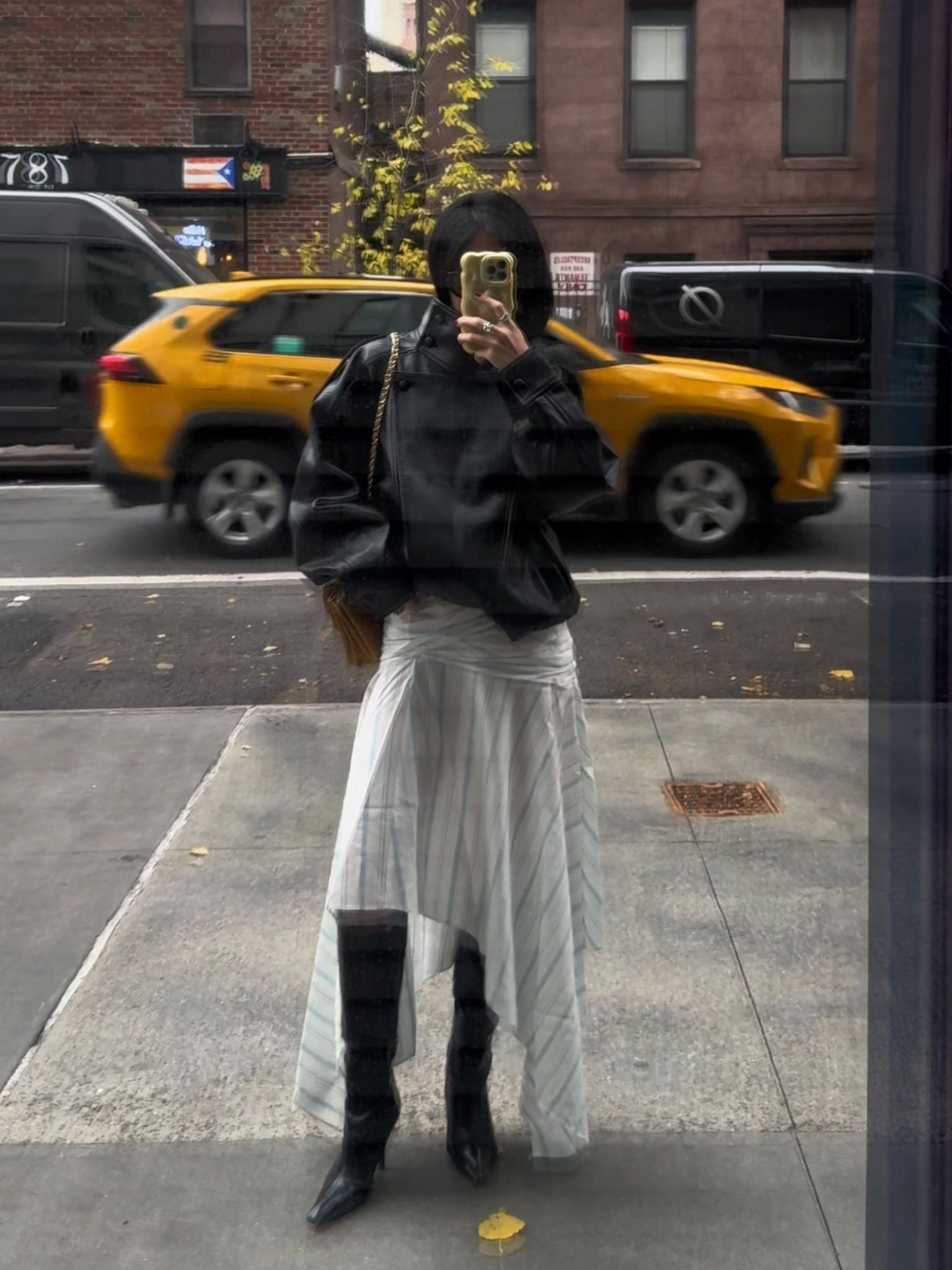 Zara jacket code: 4391/872/800
Skirt you can style literally anywhere anytime🩵 wearing size XXS

#LTKStyleTip