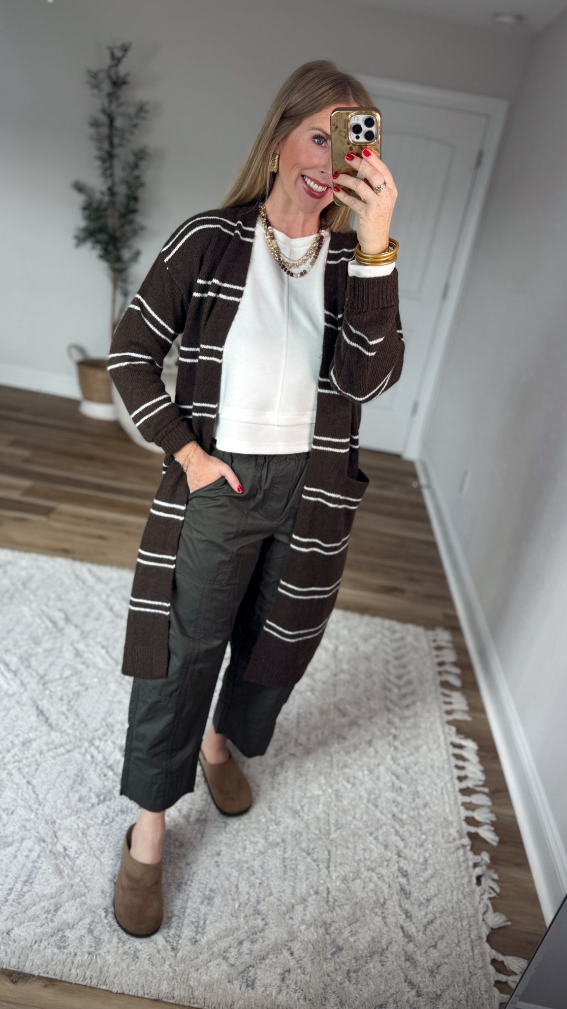 Weekend Walmart Wins try on
Duster cardigan- small
Scuba layered look top- this is an xs but I definitely need a small
Green pull on cropped pants- small

#LTKmorningroutine