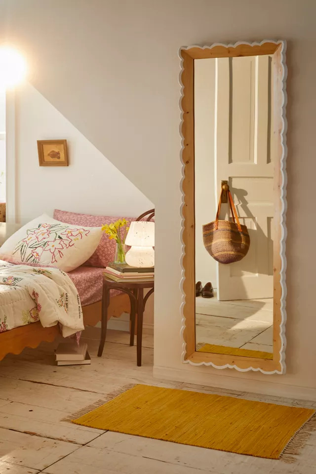 Blossom Floor Mirror | Urban Outfitters (US and RoW)