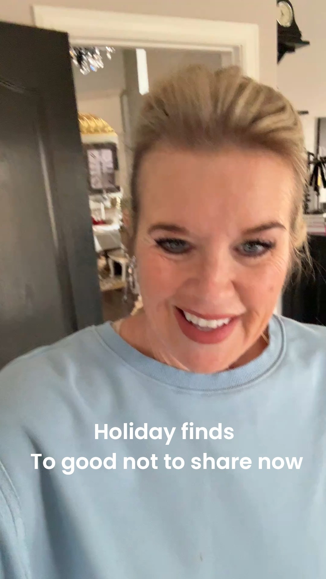 Holiday finds too cute not to hurry and share!

I’ll style them later!
But I don’t want them to sell out:)

Red bow sweater that fits tts on white knit!
So cute with red trousers, black leather pants or jeans 
So affordable

Vintage post card scenes on a light weight sweatshirt 
Too cute and affordable cute with jeans or dressed up 

A leopard faux fur jacket that is
So lux feeling you’d never guess it was under $60 tts

I got a med in all

 

#LTKHoliday #LTKFindsUnder50 #LTKStyleTip